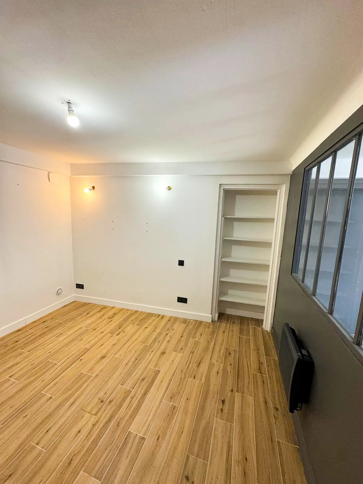 Appartement T1 bis à Pérols avec terrasse et rentabilité de 5 % 