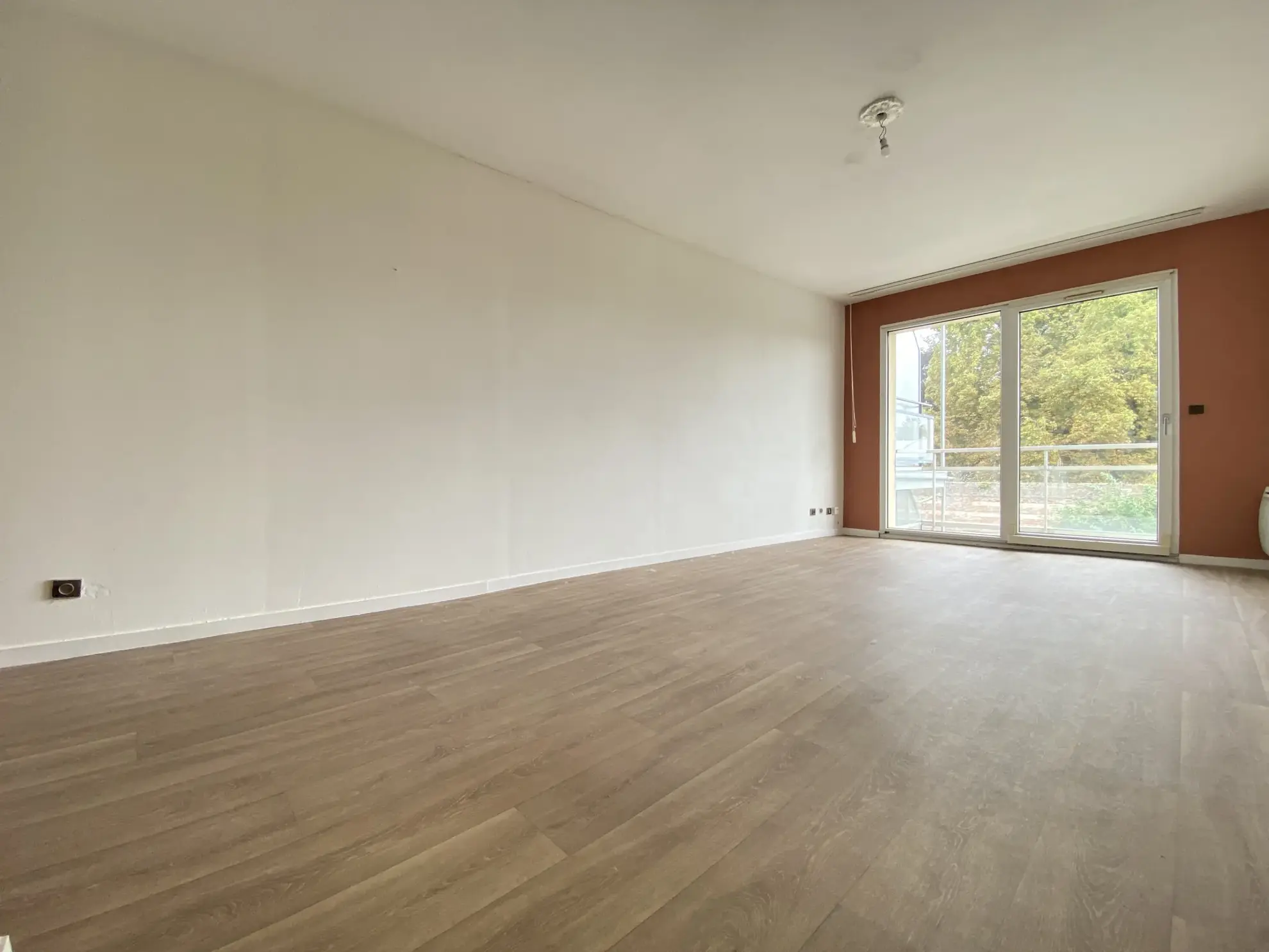 Spacieux appartement en centre-ville d'Abbeville avec balcon et ascenseur