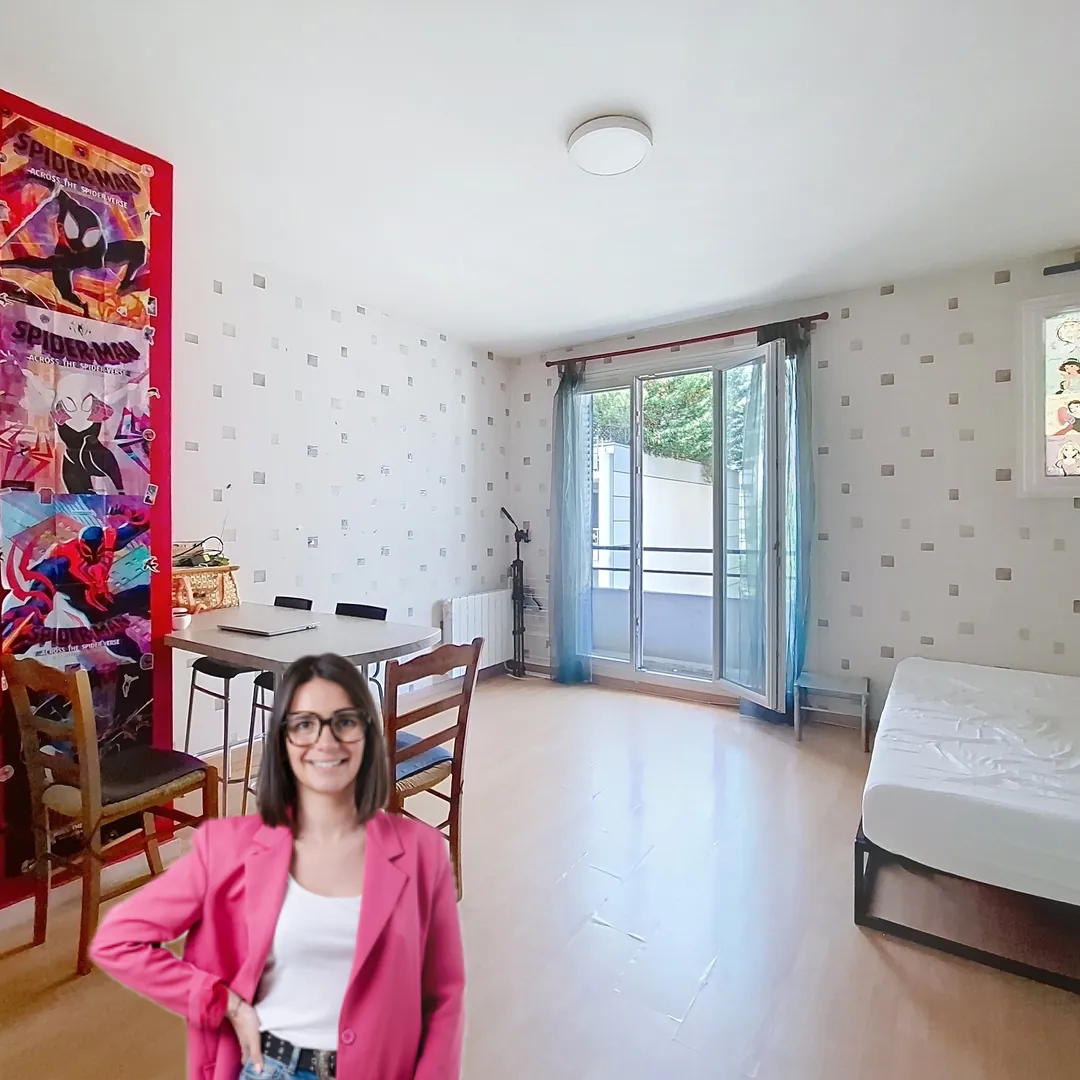 Joli studio à vendre à Grenoble avec balcon, cave et parking privé