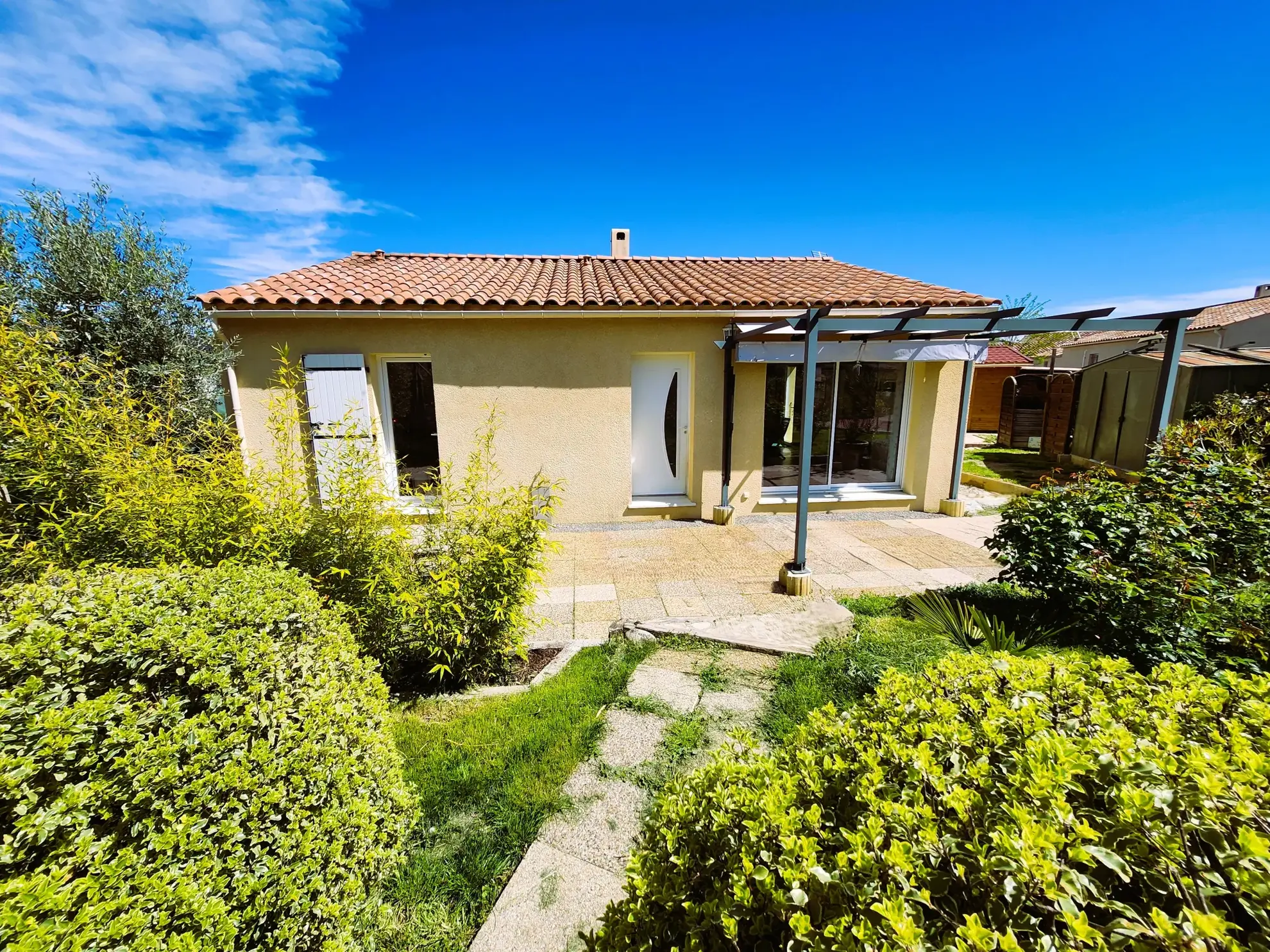 Maison de plain-pied de 84 m² avec vue exceptionnelle à Les Mées (04) 