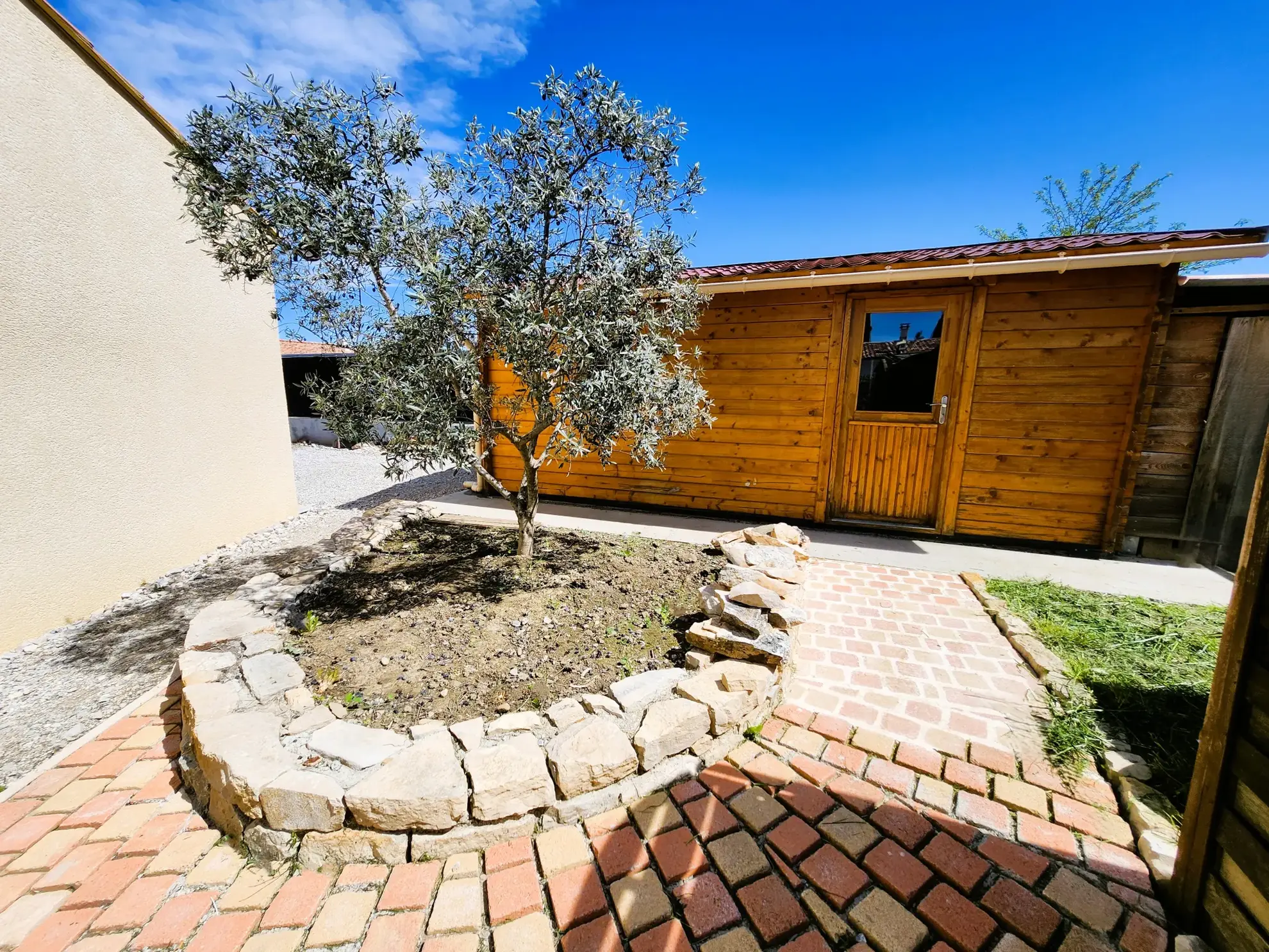 Maison de plain-pied de 84 m² avec vue exceptionnelle à Les Mées (04) 