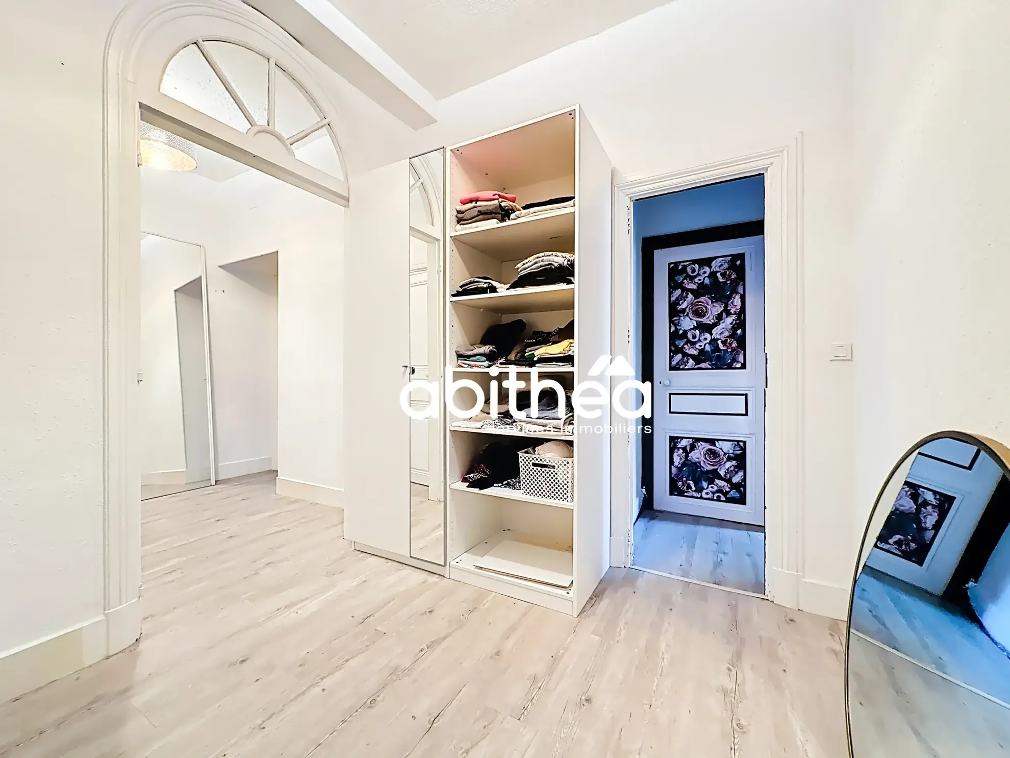 Appartement T5 de 190 m² en centre historique de Béziers avec vue dégagée 