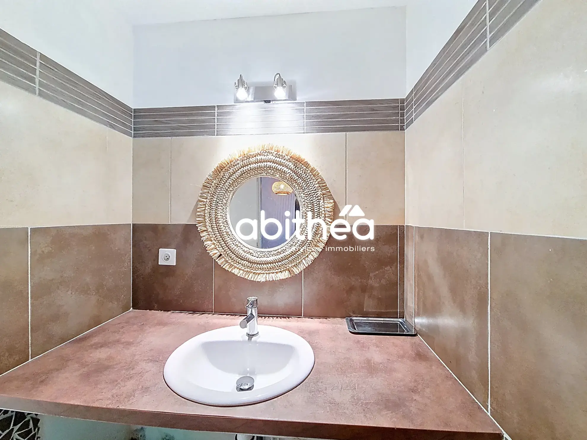 Maison d'architecte avec piscine à Bussac-sur-Charente - 142 m² 