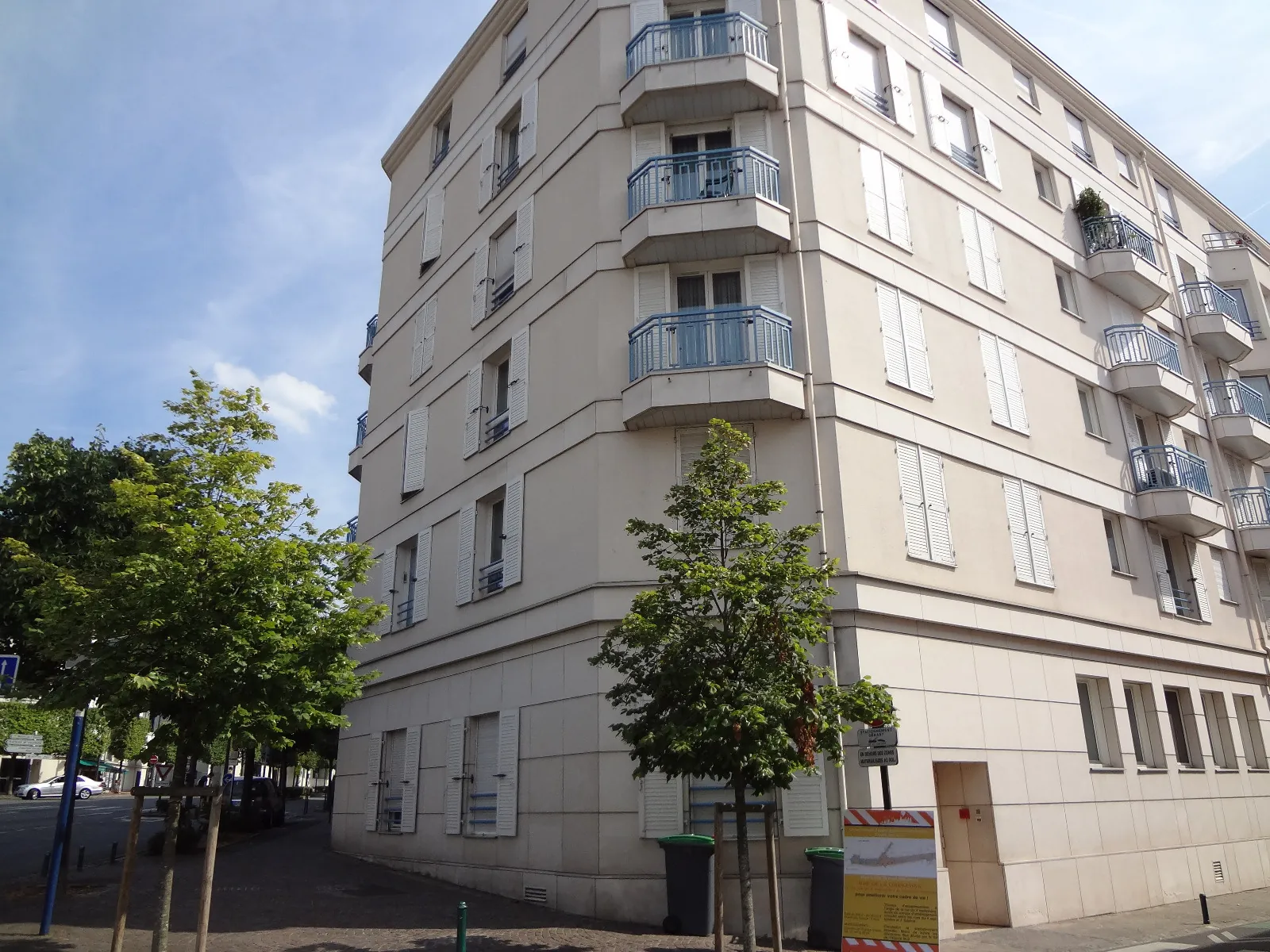 Investissement immobilier à Rueil-Malmaison : appartement 44,85 m² en résidence seniors, rentabilité de 5,40 % 