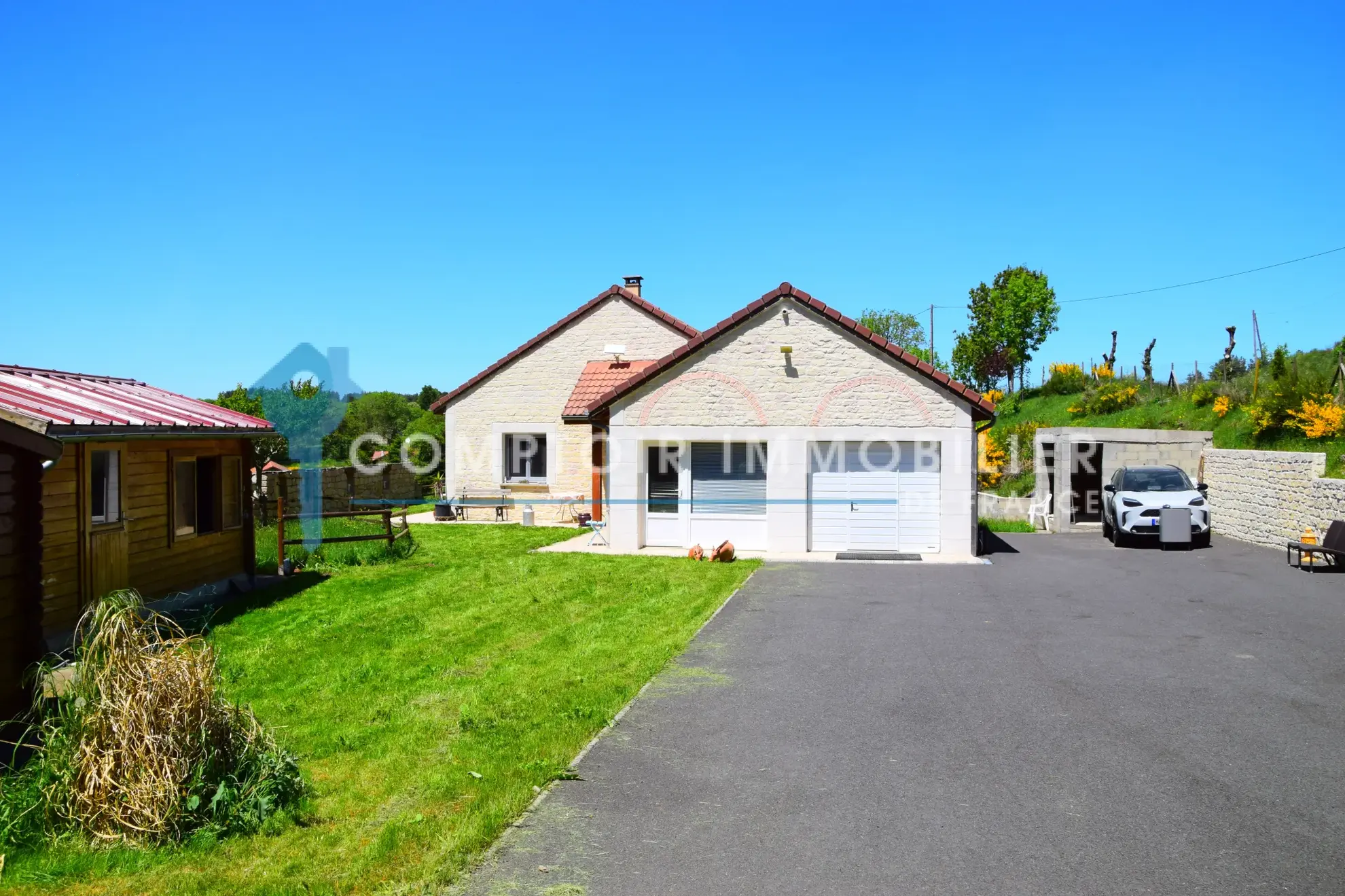 Charmante villa de 110 m² avec vue montagne à Courcourn, Ardèche 