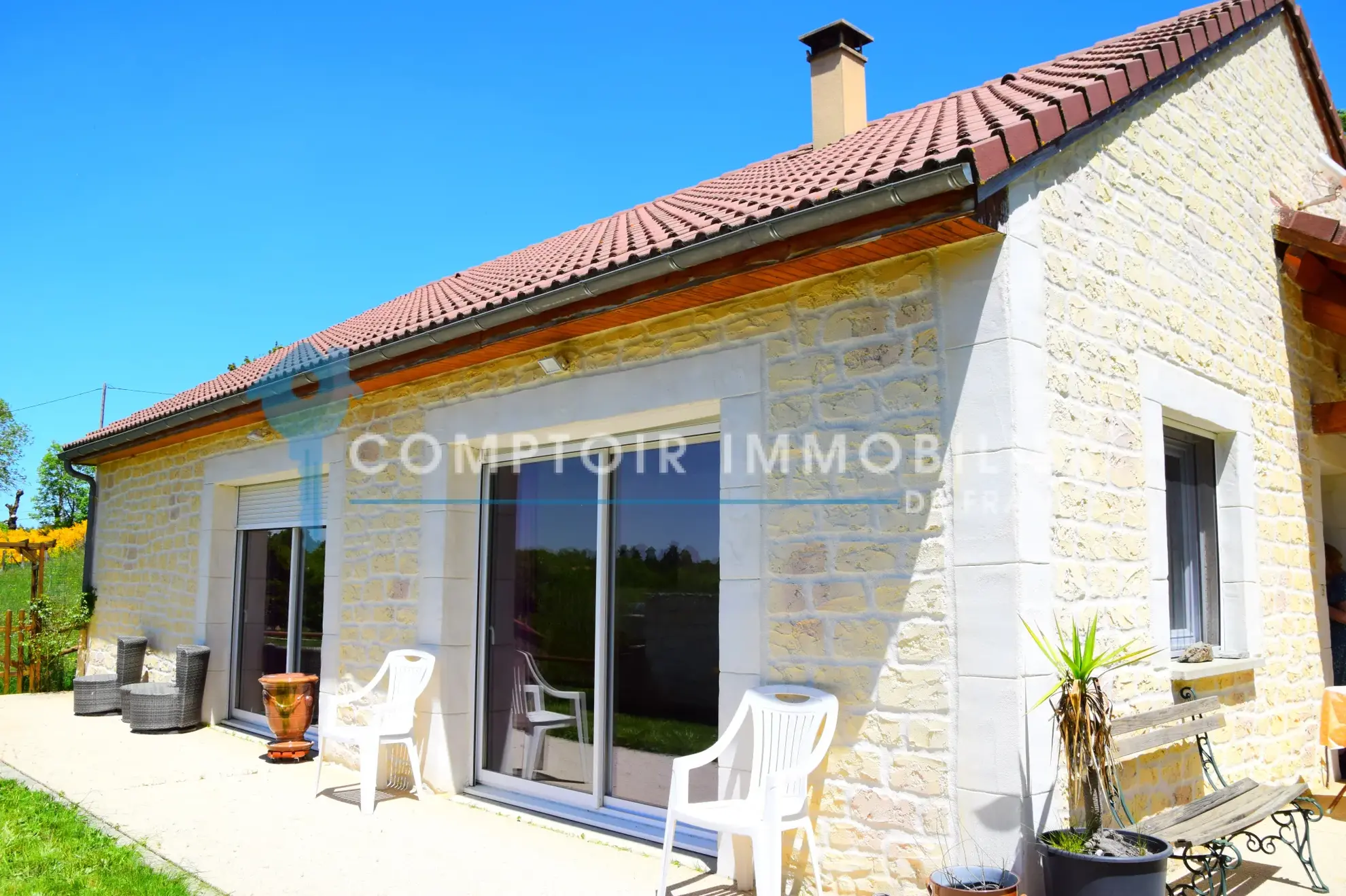 Charmante villa de 110 m² avec vue montagne à Courcourn, Ardèche 