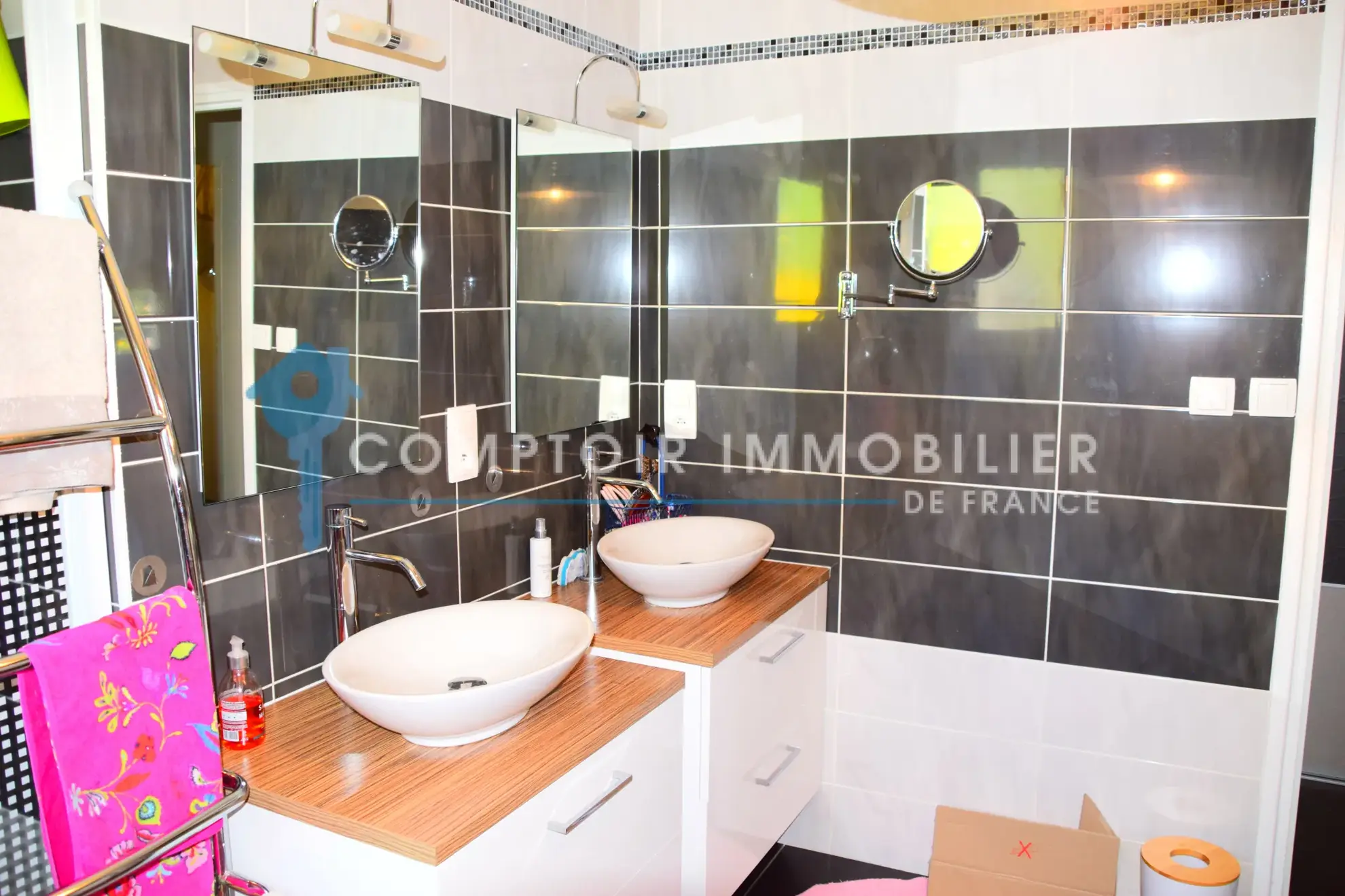 Charmante villa de 110 m² avec vue montagne à Courcourn, Ardèche 