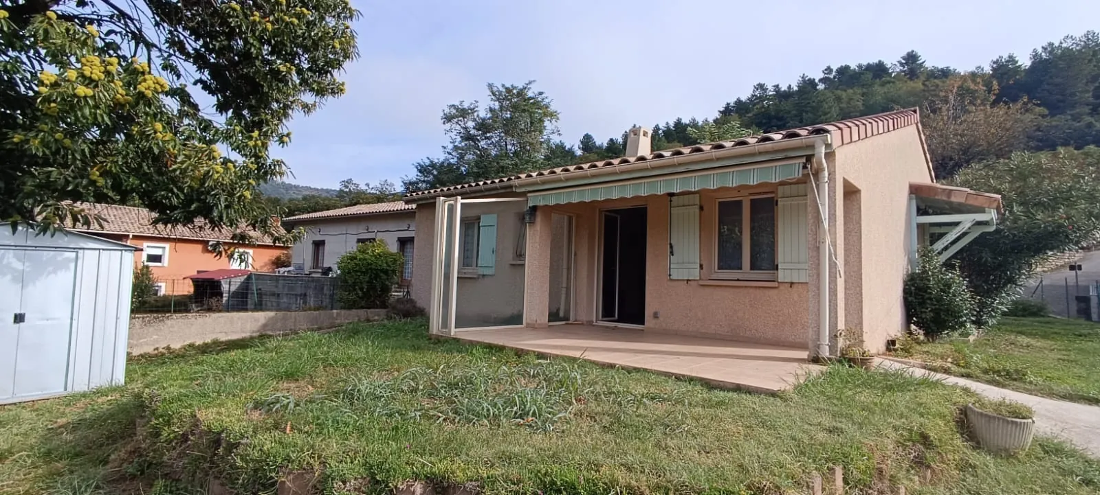 Maison de 81 m² avec terrasse et vue panoramique à Thuyets - Idéal résidence secondaire