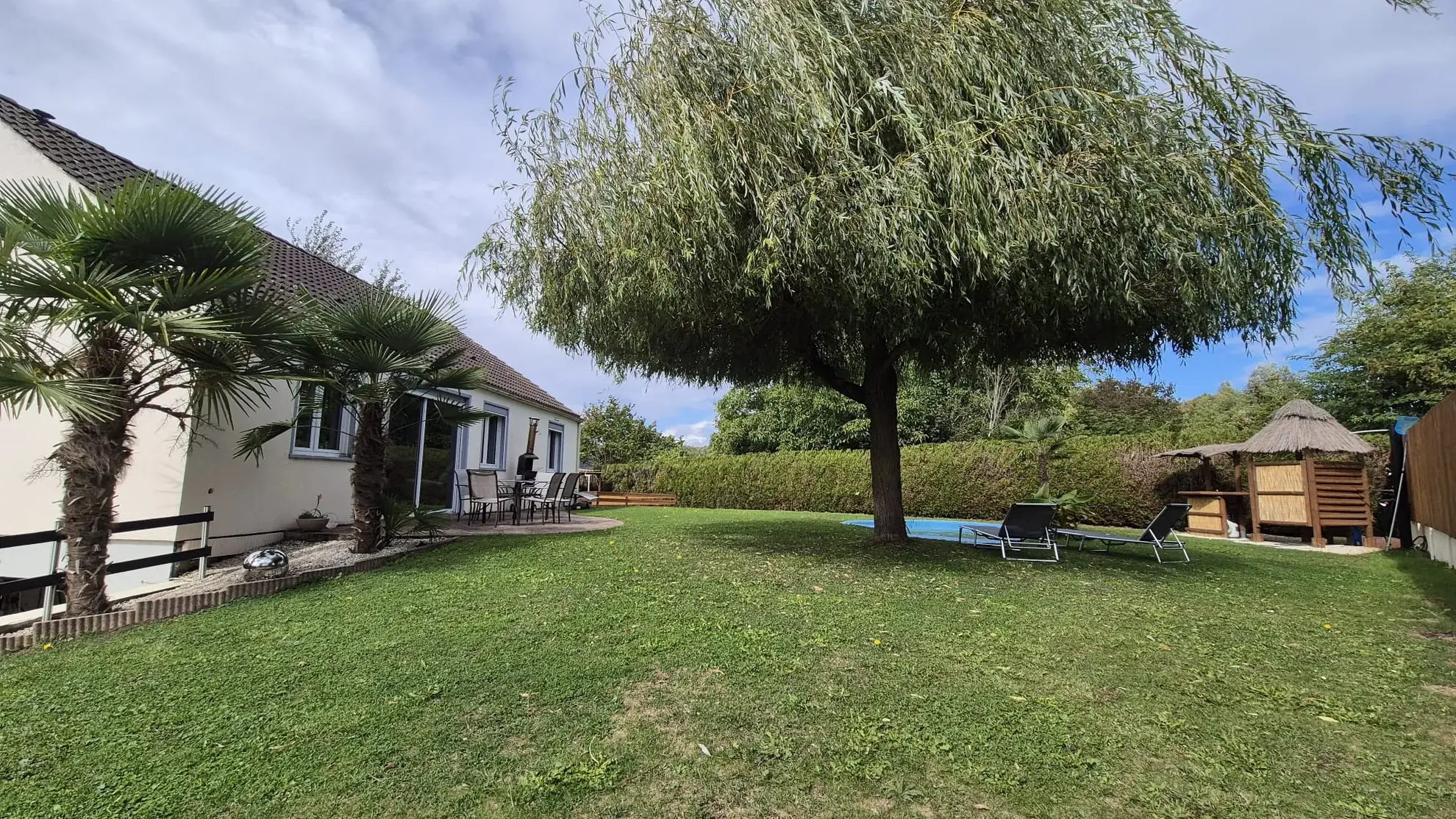 Maison individuelle de plain-pied à Fouquières-Lès-Lens avec jardin et piscine chauffée 