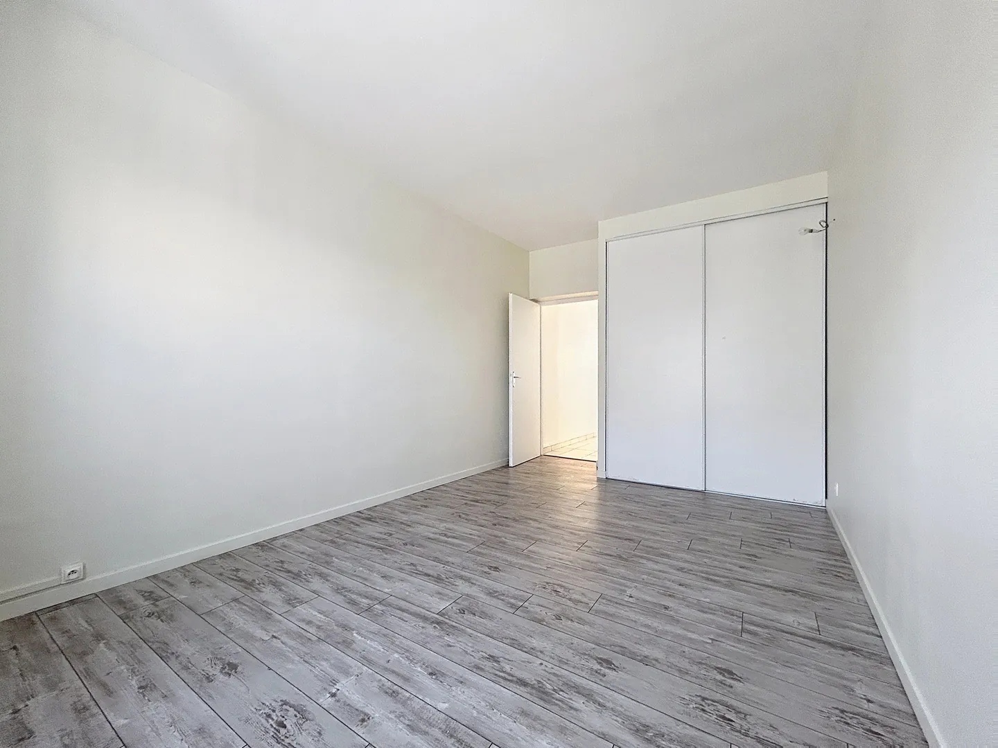 Appartement rénové de 63 m² à Marseille, excellent potentiel locatif idéal investisseur 