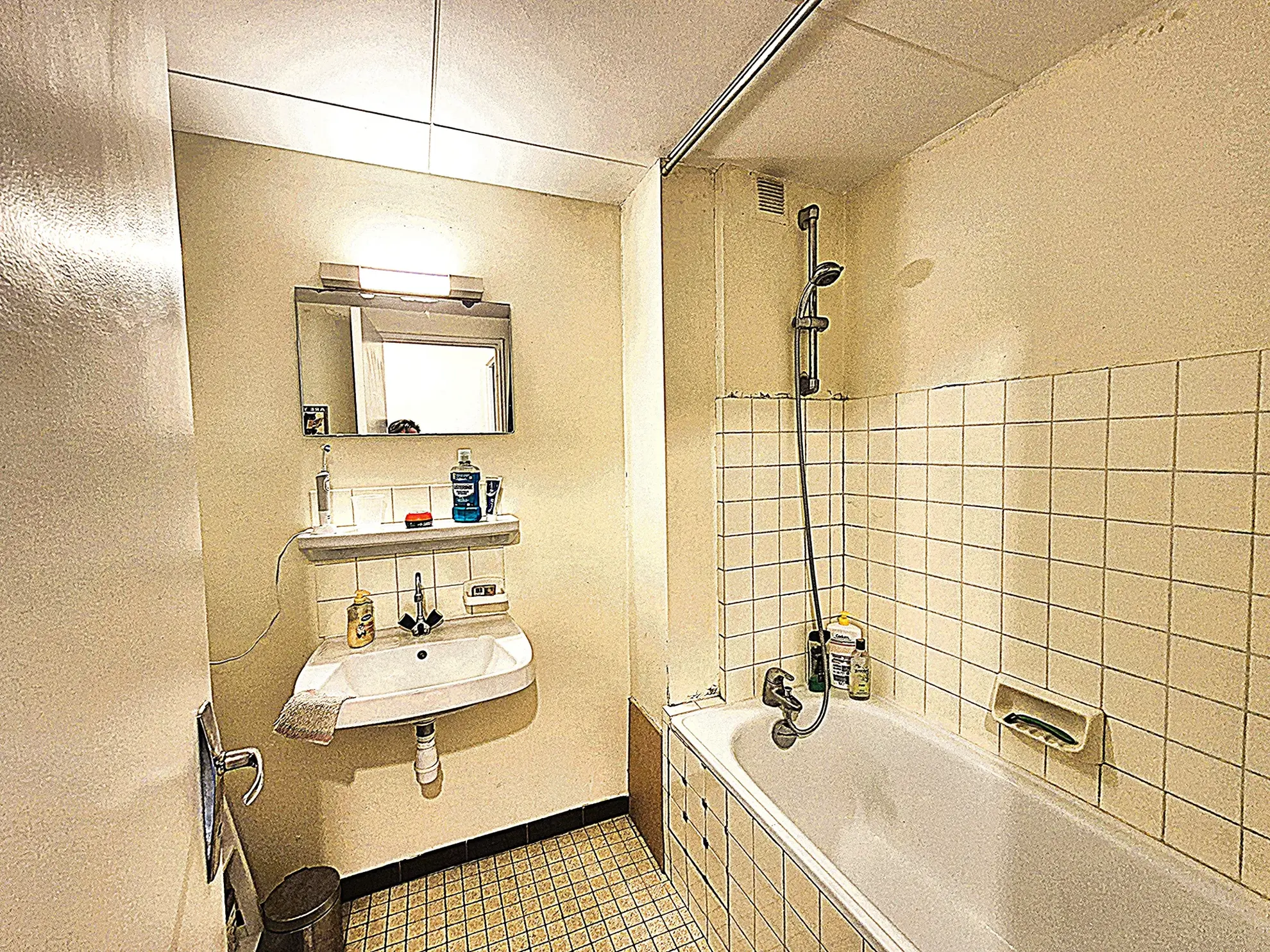 Appartement T1 à vendre à Besançon avec parking et forte rentabilité 