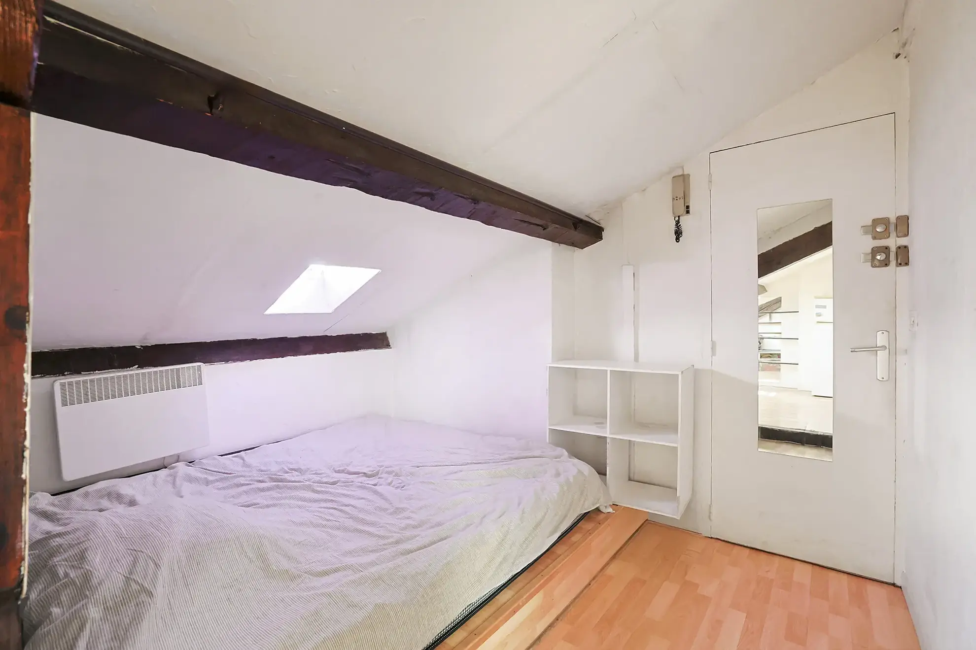 Studio de 33 m² à Hyères, dernier étage, excellent investissement locatif 
