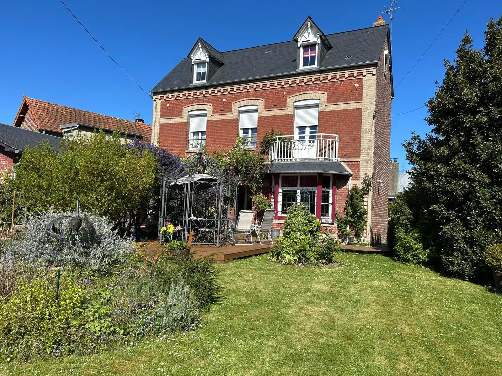 Maison de caractère à Dieppe - 150 m², jardin, 4 chambres, proche commodités