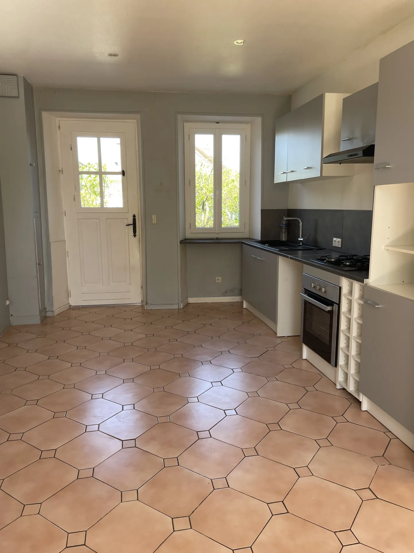 Maison de village proche Nangis avec jardin et dépendances - Idéal investisseurs 