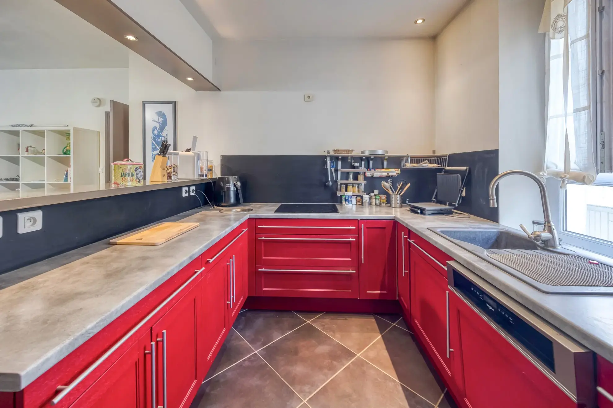 Appartement T3 avec terrasse, jardin et parking à Lunel