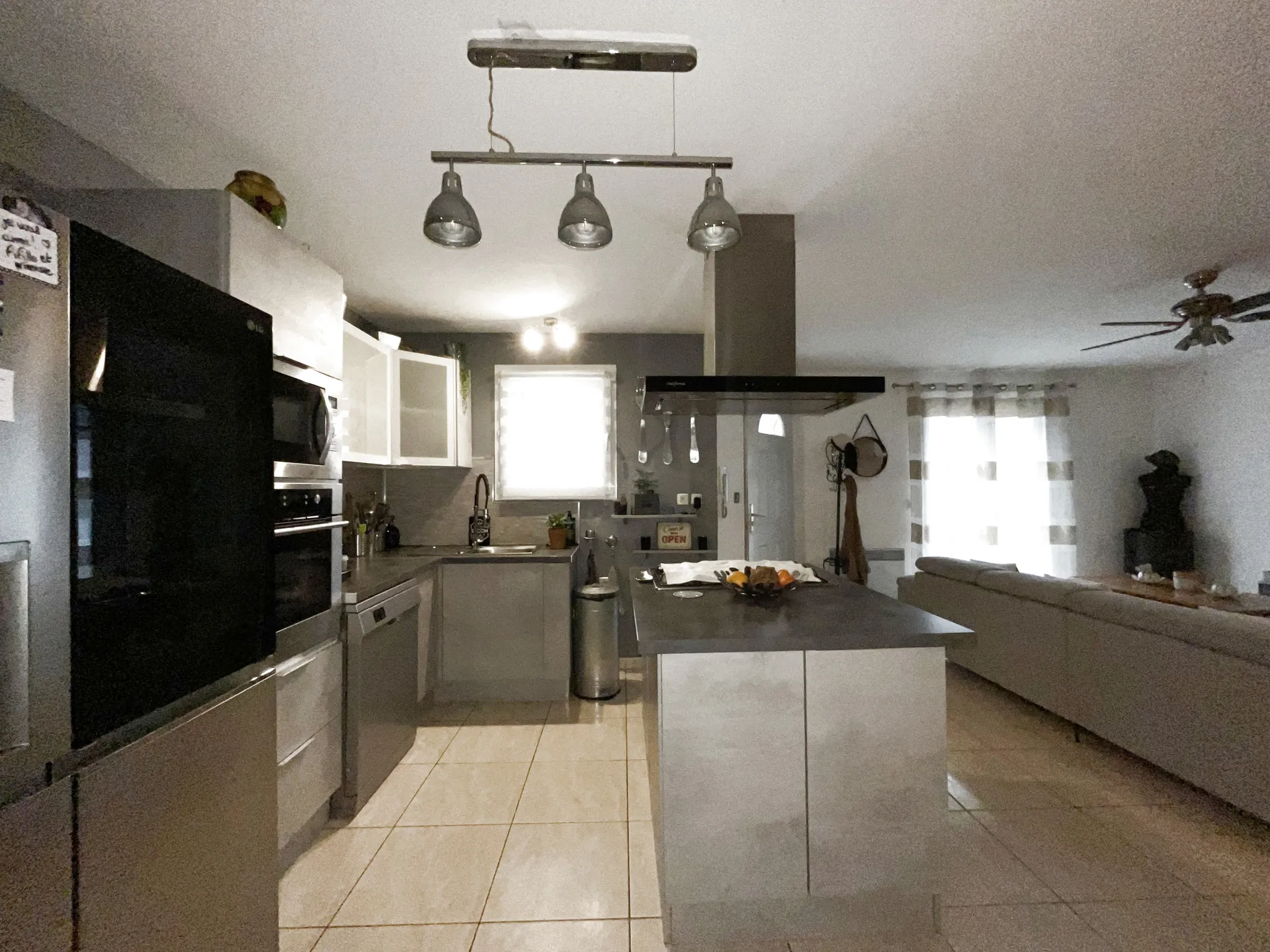 Villa à Lezignan-Corbières avec piscine, jardin et parking - 2/3 chambres 