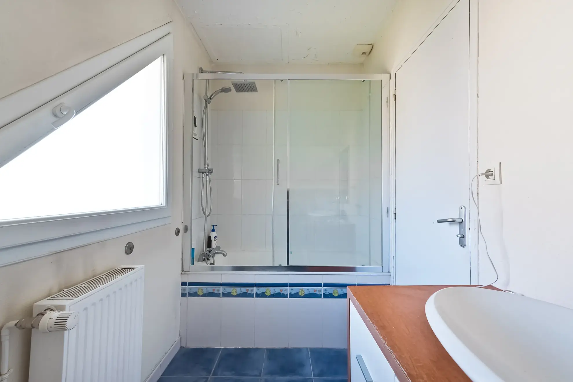 Maison récente à Saint-Barthelemy-d'Anjou avec 4 chambres et jardin 