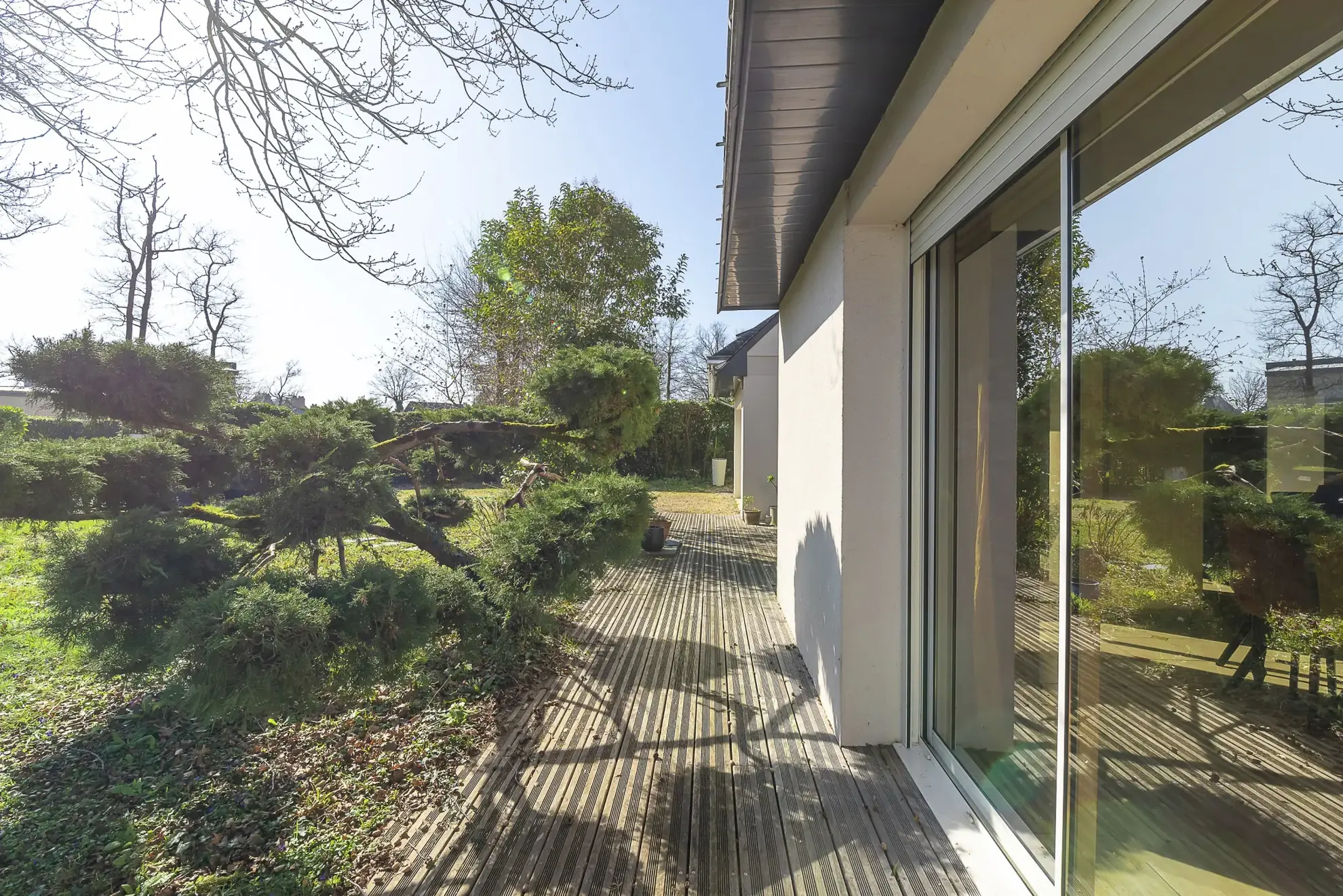 Maison récente à Saint-Barthelemy-d'Anjou avec 4 chambres et jardin