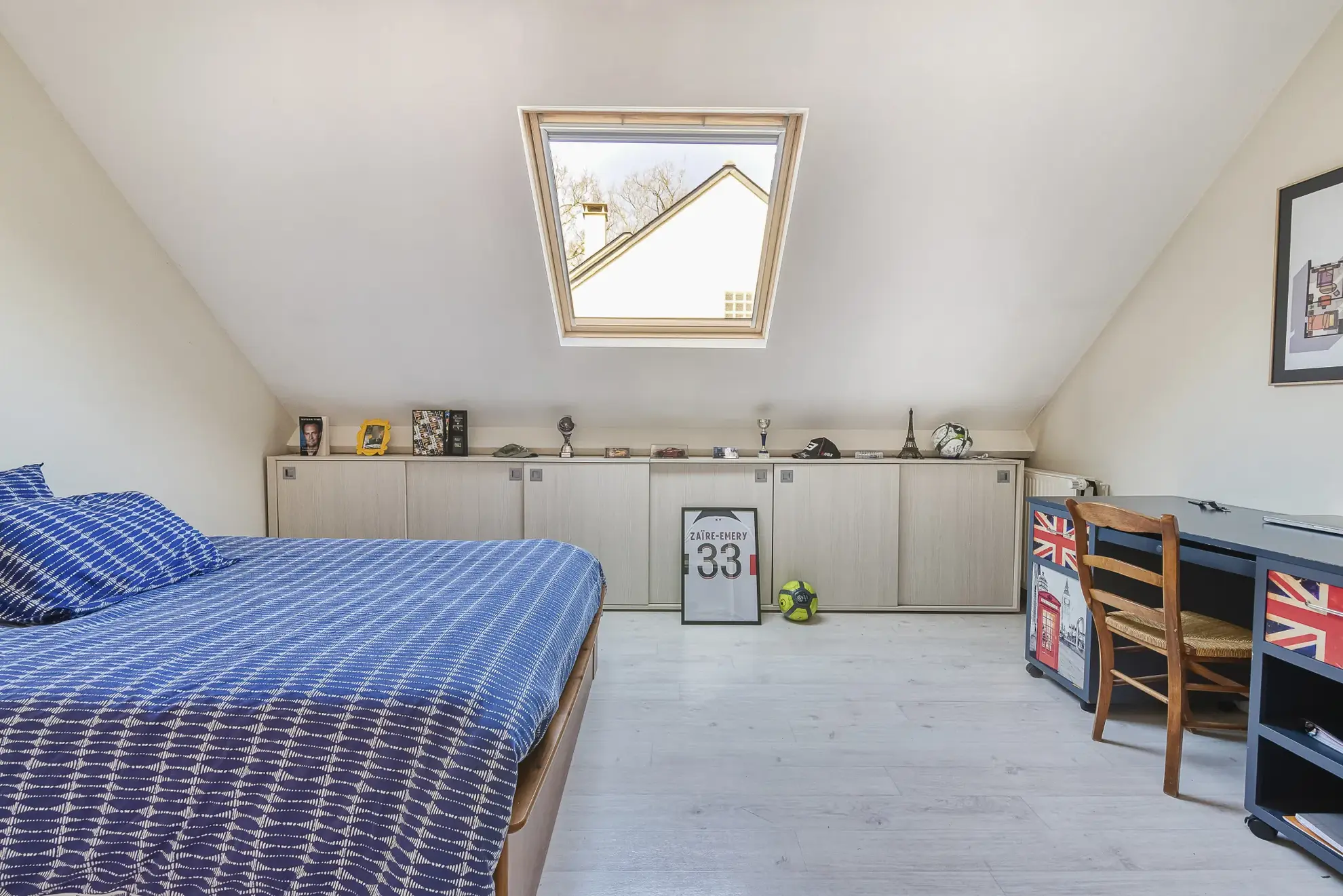 Maison récente à Saint-Barthelemy-d'Anjou avec 4 chambres et jardin 