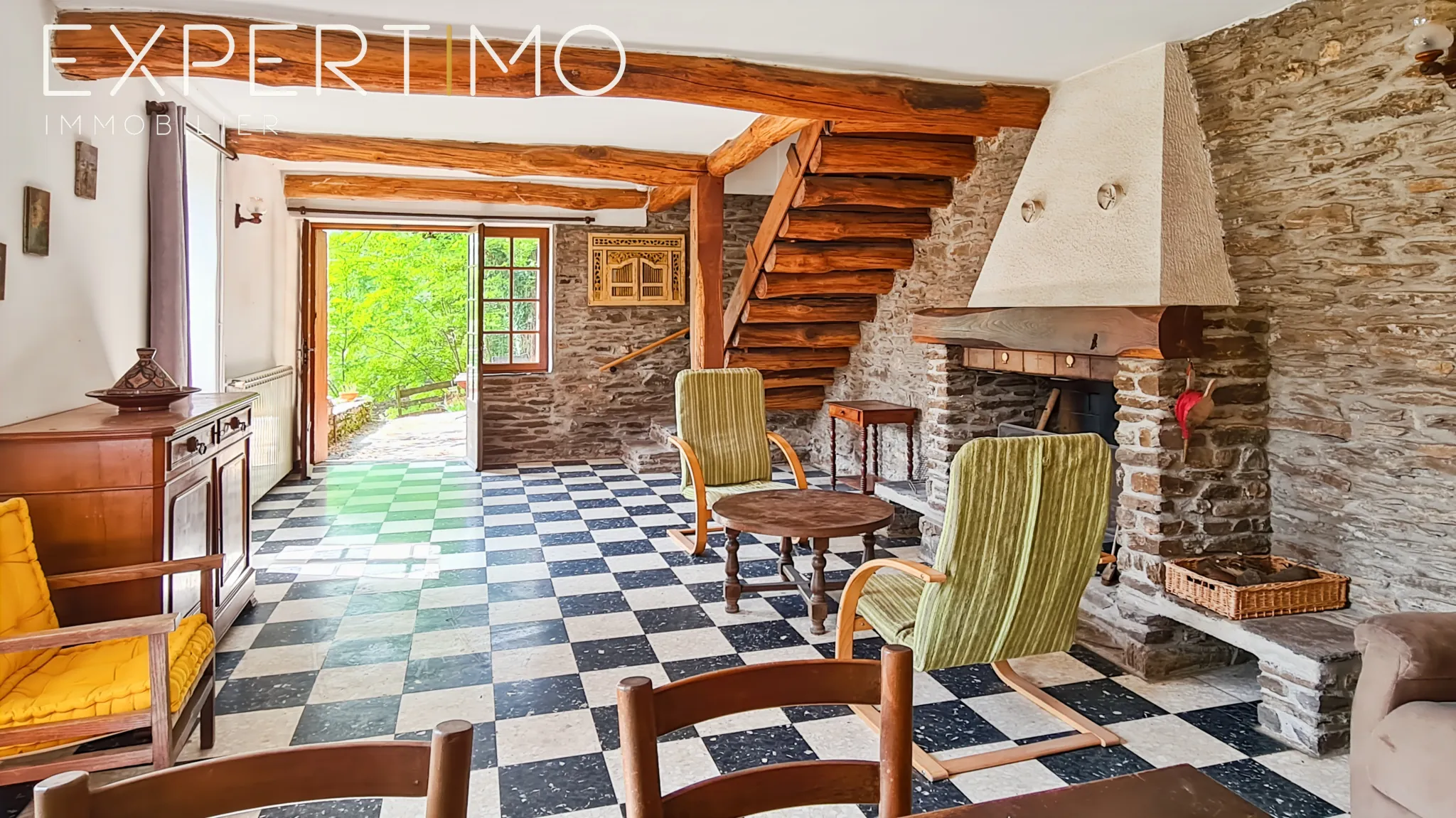 Charmante maison en pierres Cévenoles avec terrain de 1440 m2 à Saint André de Valborgne 