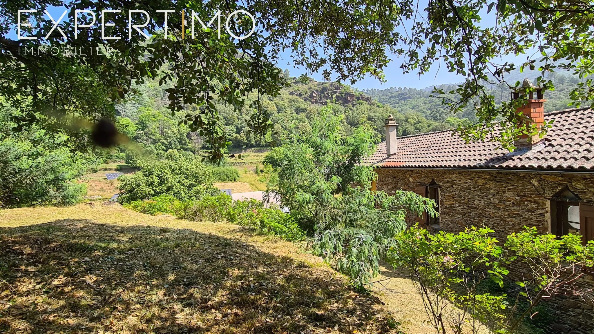 Charmante maison en pierres Cévenoles avec terrain de 1440 m2 à Saint André de Valborgne 