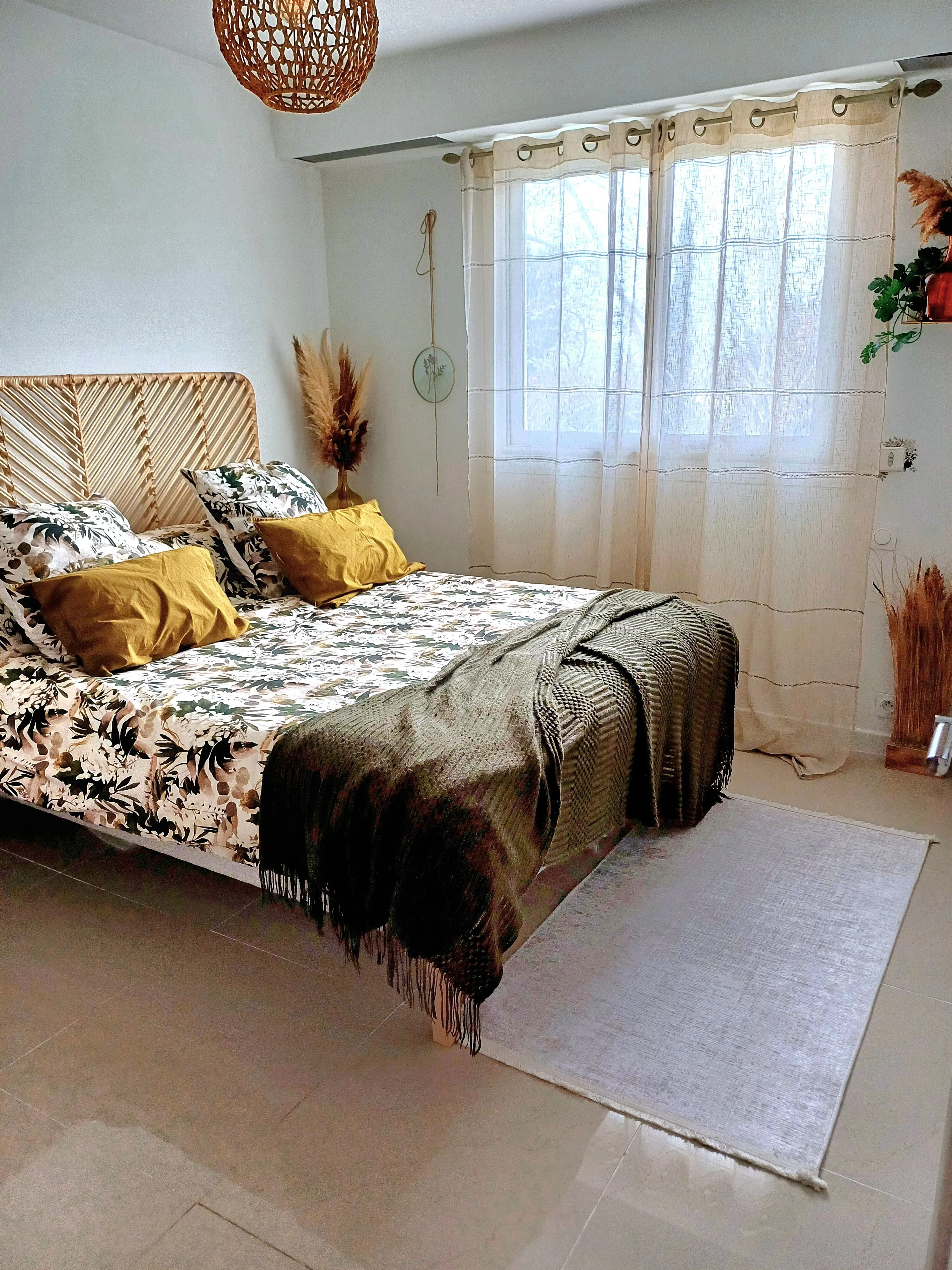 Vente appartement T4 rénové de 72m² avec balcons à Marseille La Fourragère 