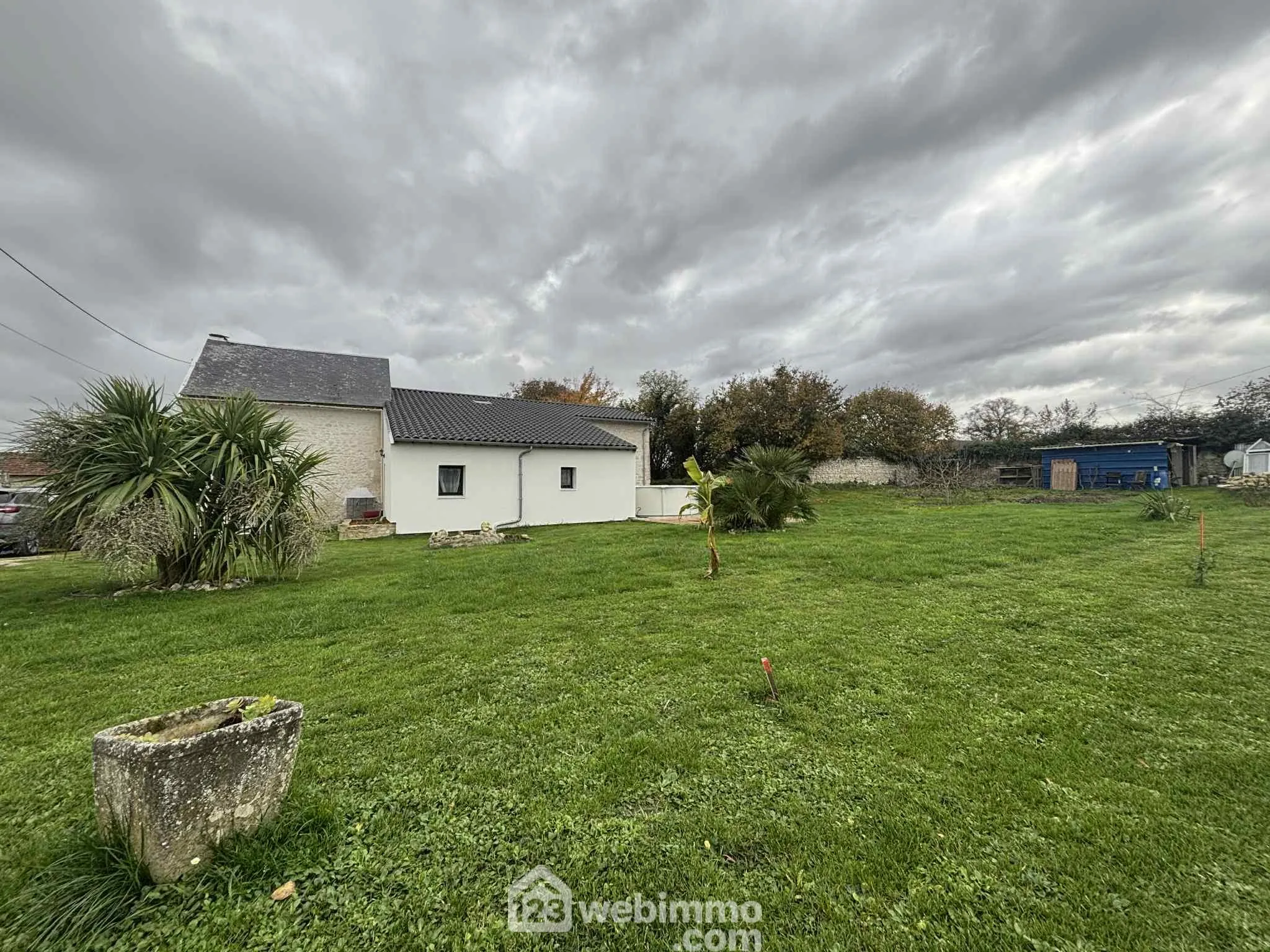 Belle maison rénovée de 206 m² avec piscine à Thuré - Calme et authentique 