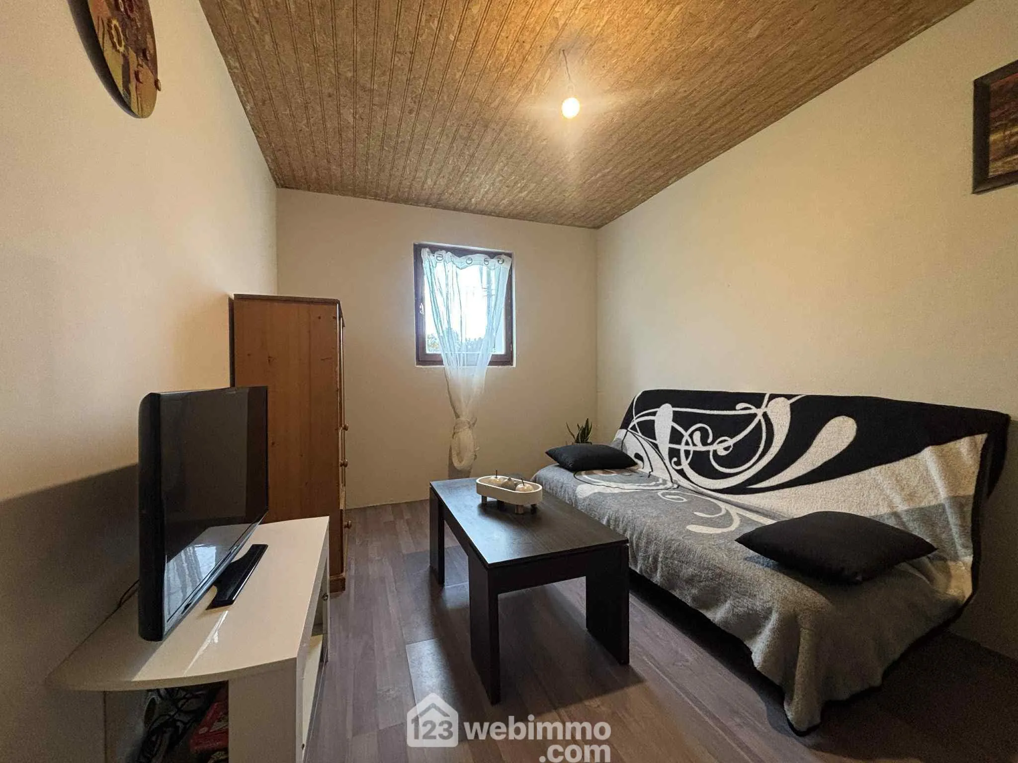 Belle maison rénovée de 206 m² avec piscine à Thuré - Calme et authentique 