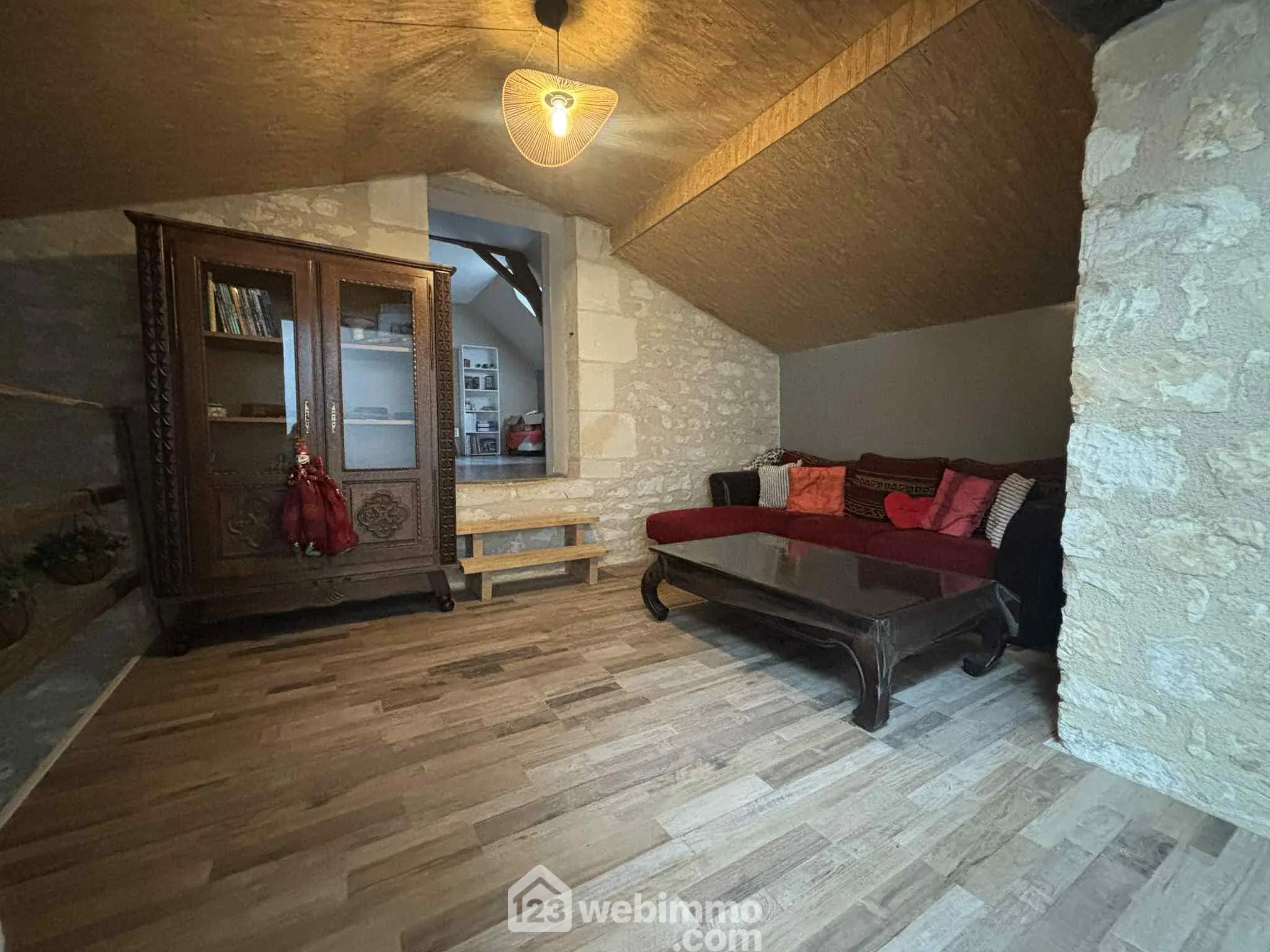 Belle maison rénovée de 206 m² avec piscine à Thuré - Calme et authentique 