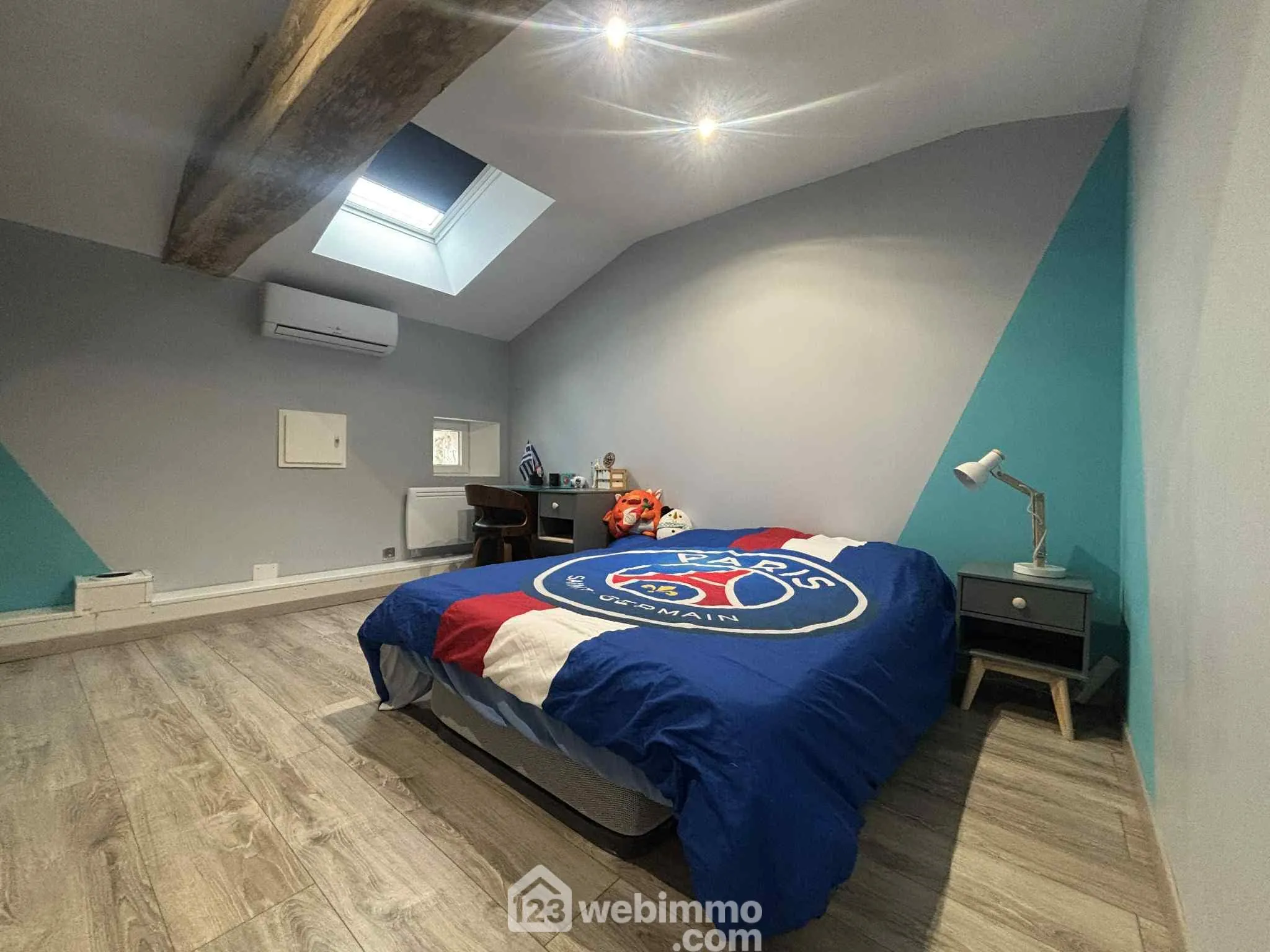 Belle maison rénovée de 206 m² avec piscine à Thuré - Calme et authentique 