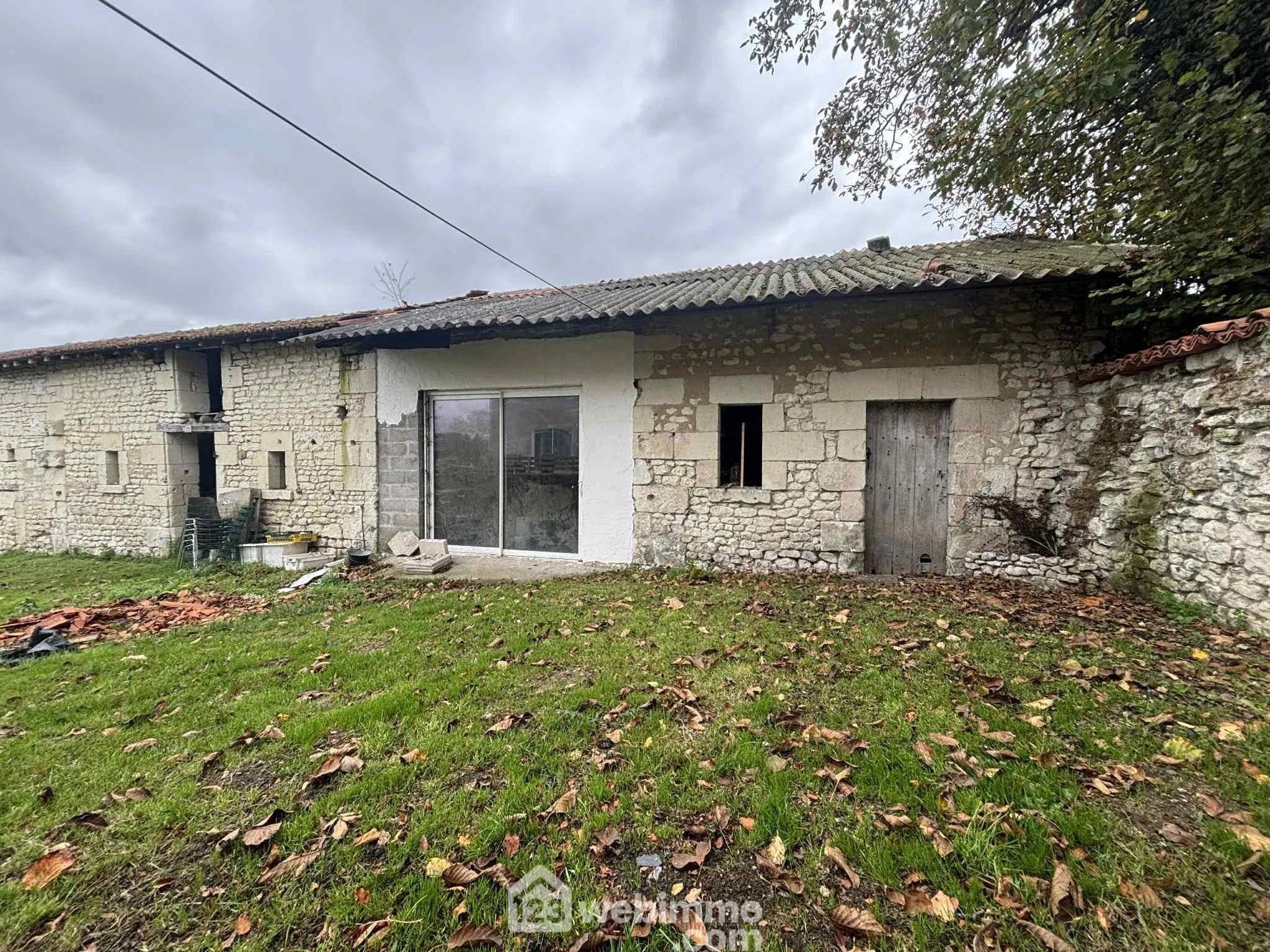 Belle maison rénovée de 206 m² avec piscine à Thuré - Calme et authentique 