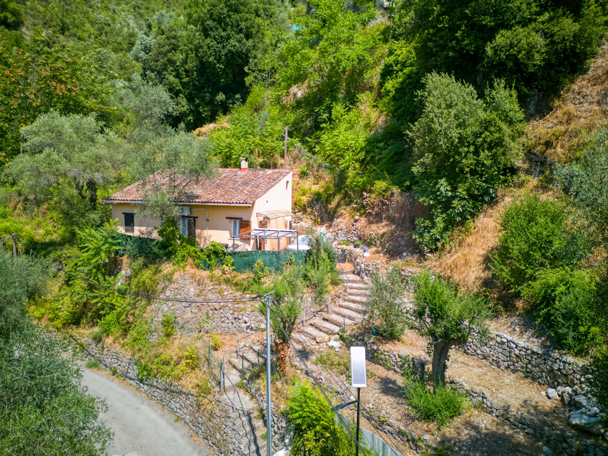 Maison rénovée avec vue sur les montagnes à Utelle, proche Nice