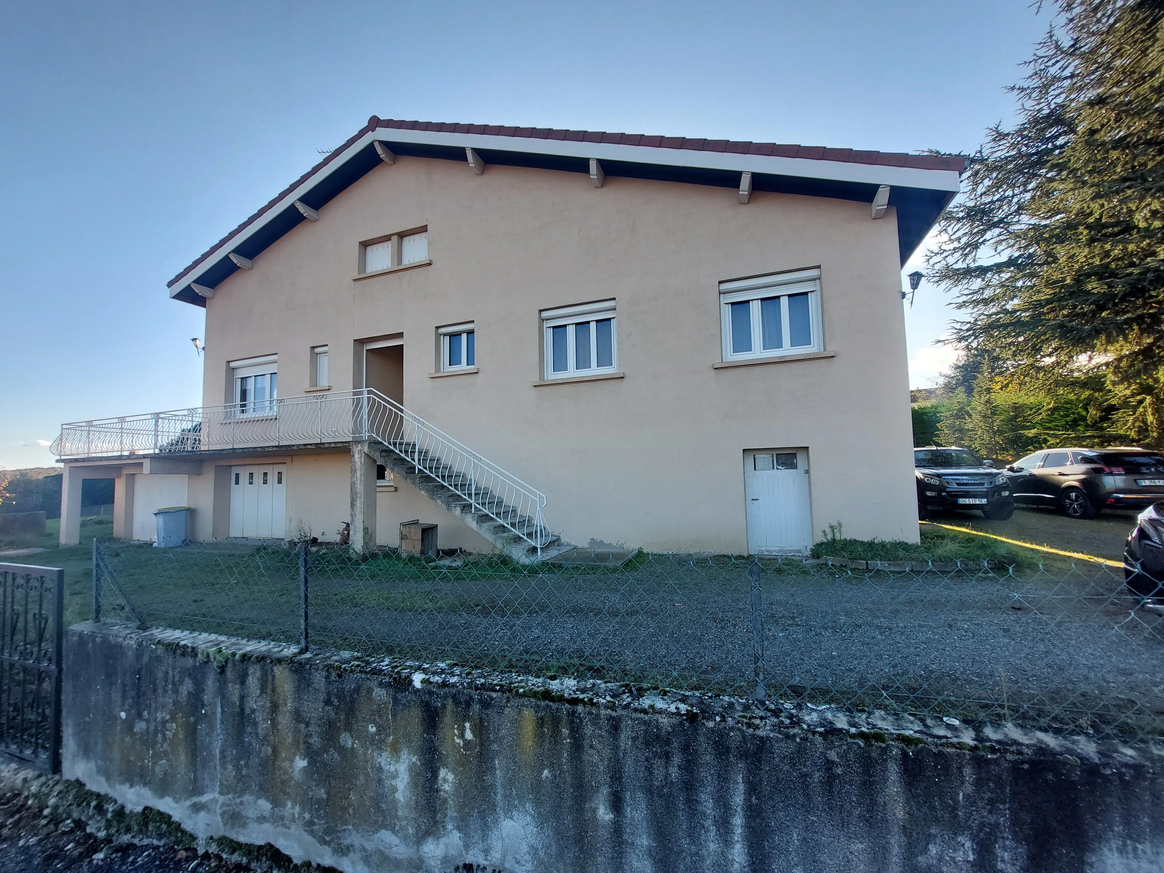 Maison à vendre à Montbrison - 147,5 m², terrain de 1400 m², à Champdieu