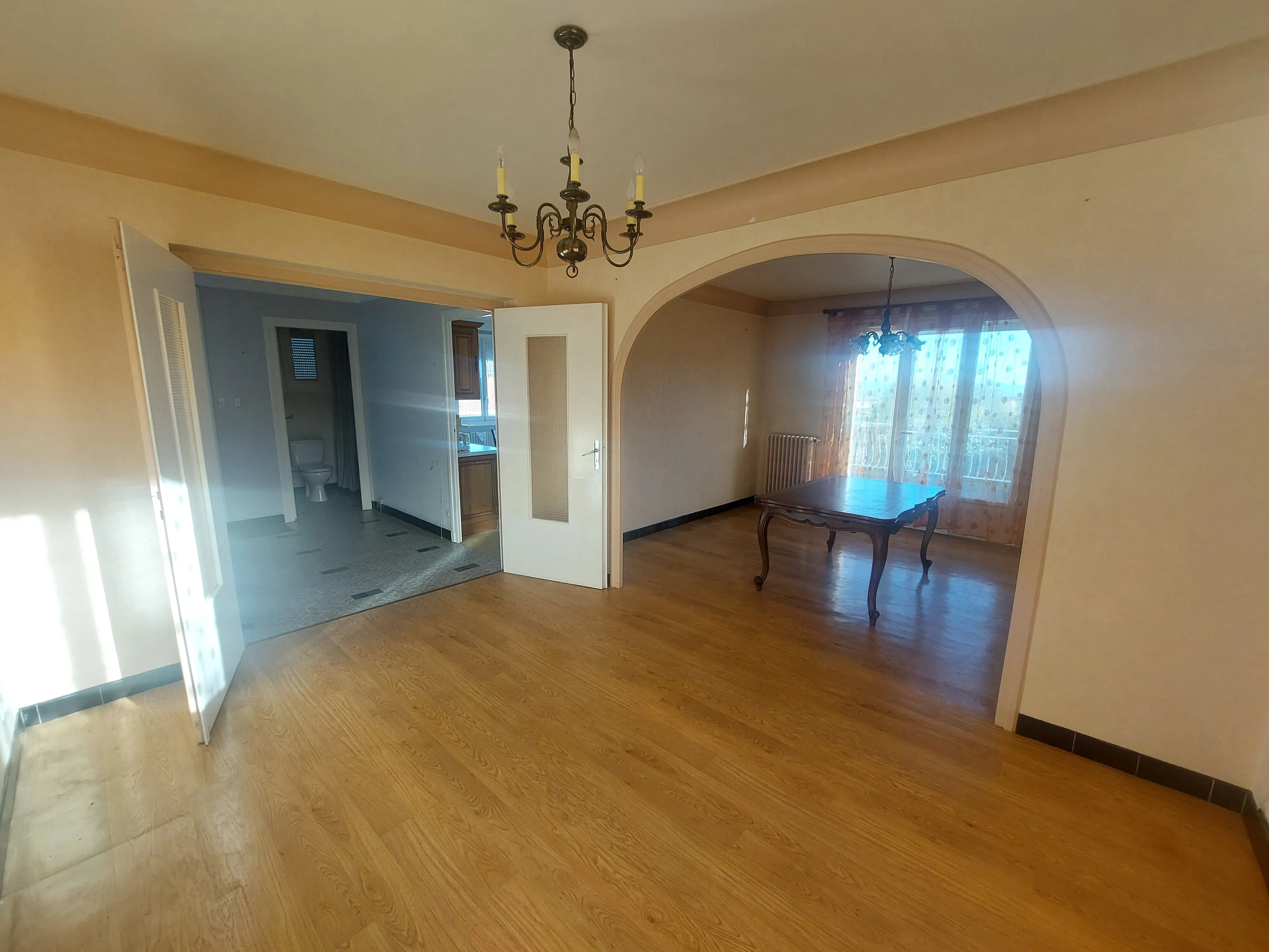 Maison à vendre à Montbrison - 147,5 m², terrain de 1400 m², à Champdieu 