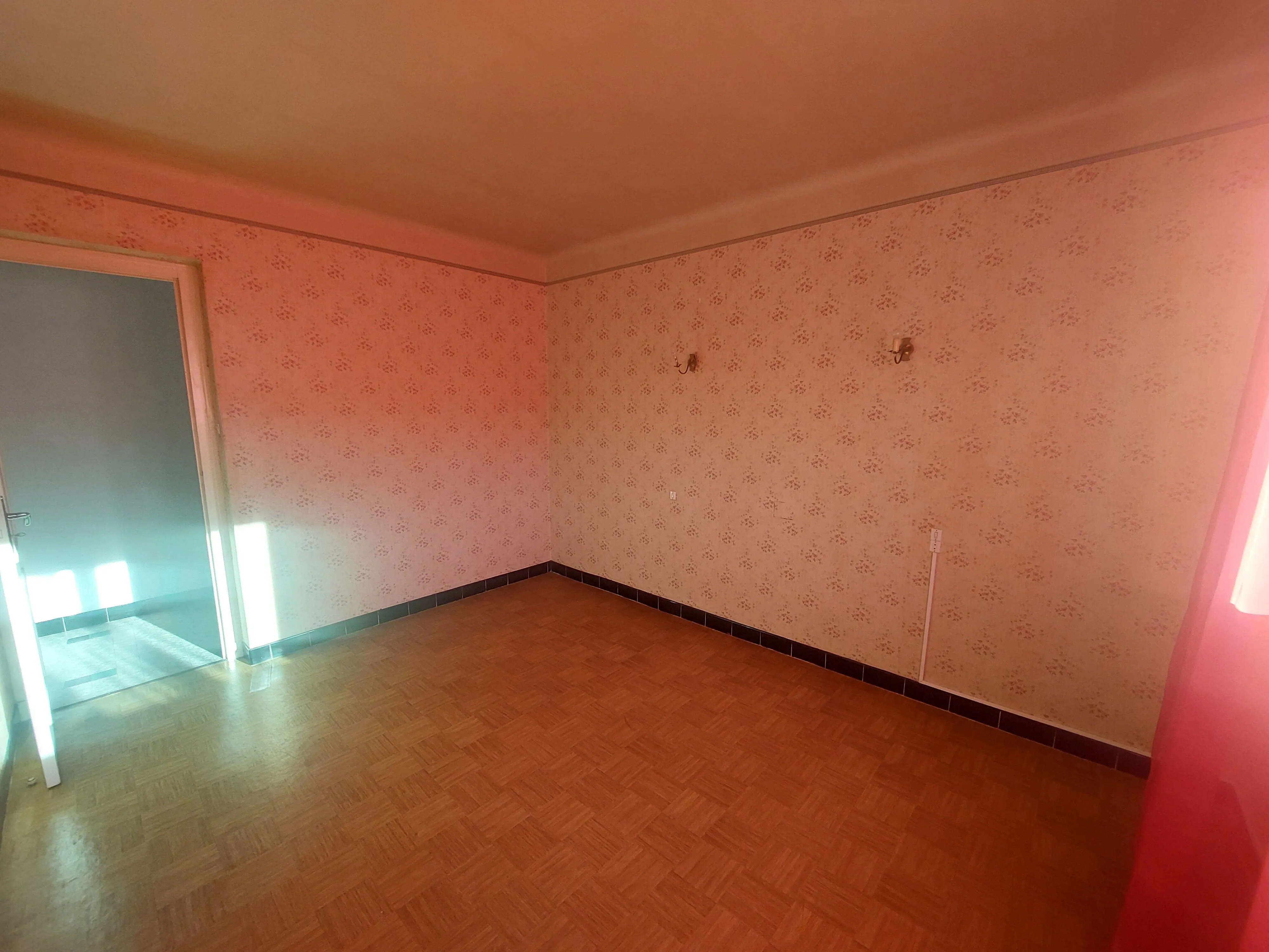 Maison à vendre à Montbrison - 147,5 m², terrain de 1400 m², à Champdieu 