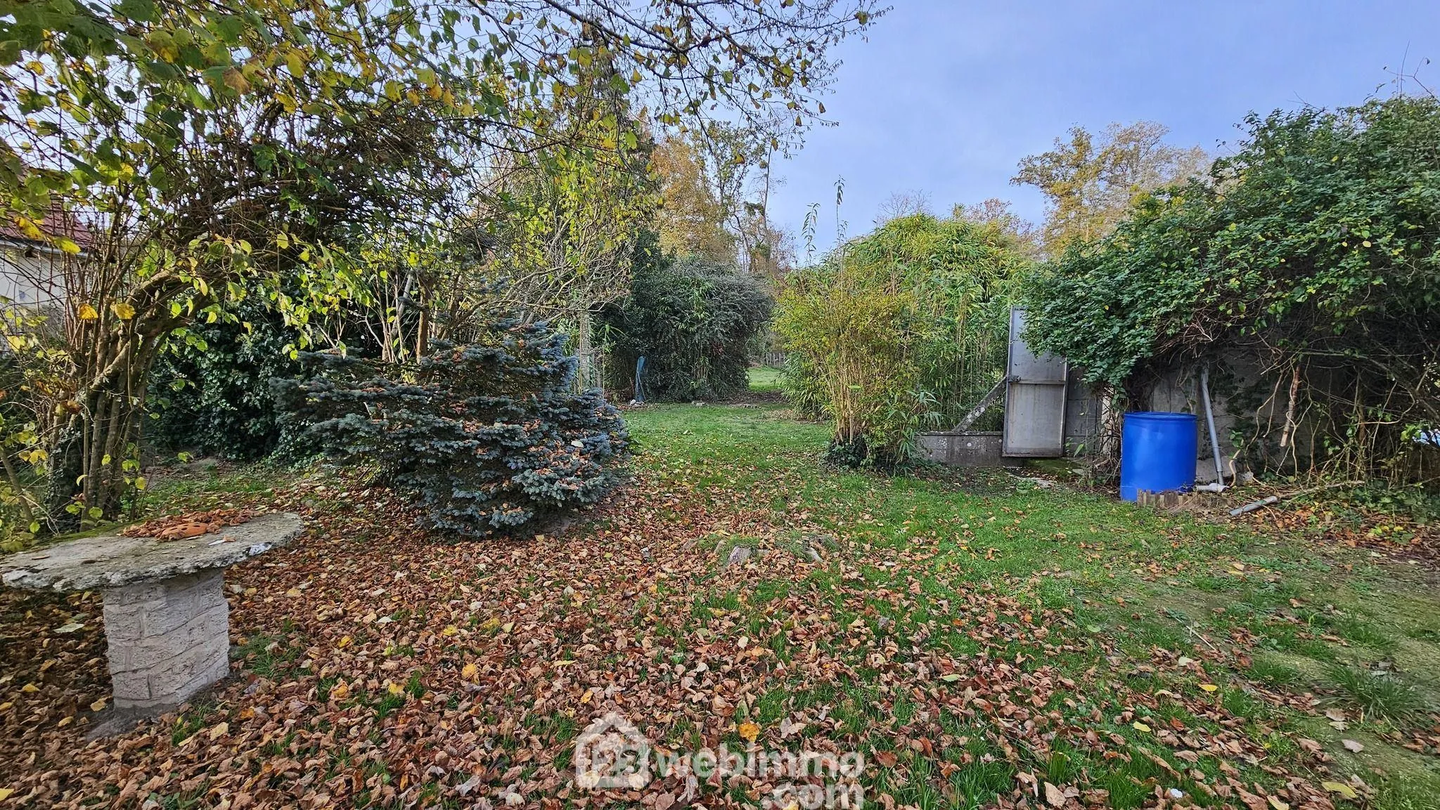 Terrain à bâtir de 1090 m² à Soisy-sur-Ecole avec dépendance de 49 m² 