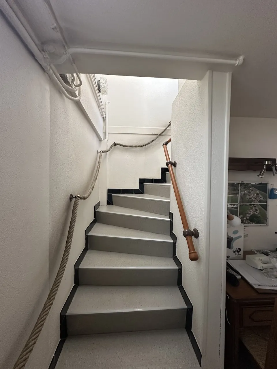 Spacieuse maison avec sous-sol complet et terrain arboré à Semur-en-Brionnais 