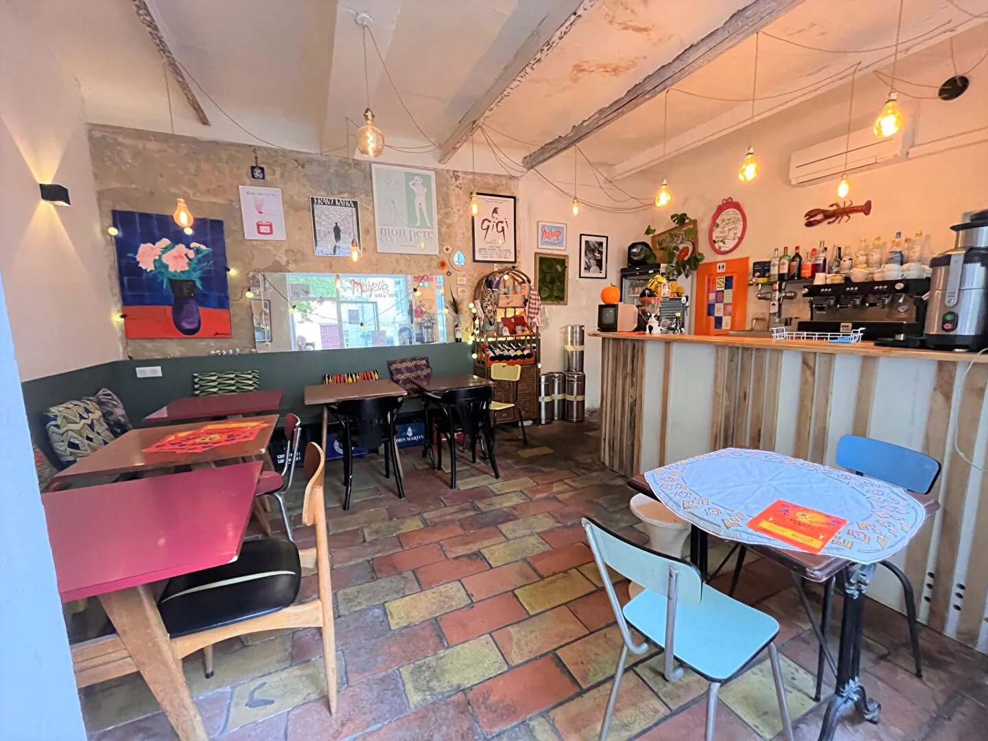 Fonds de commerce à Apt - Salon de thé et restauration avec terrasse et studio