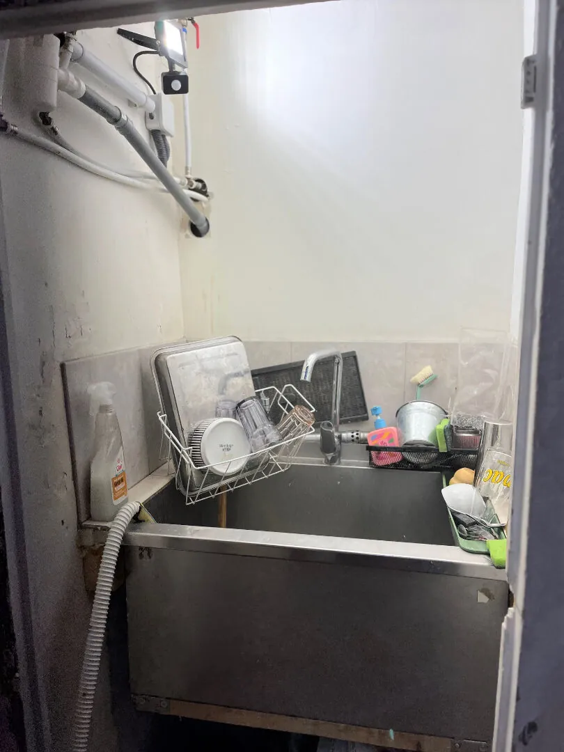 Fonds de commerce à Apt - Salon de thé et restauration avec terrasse et studio 