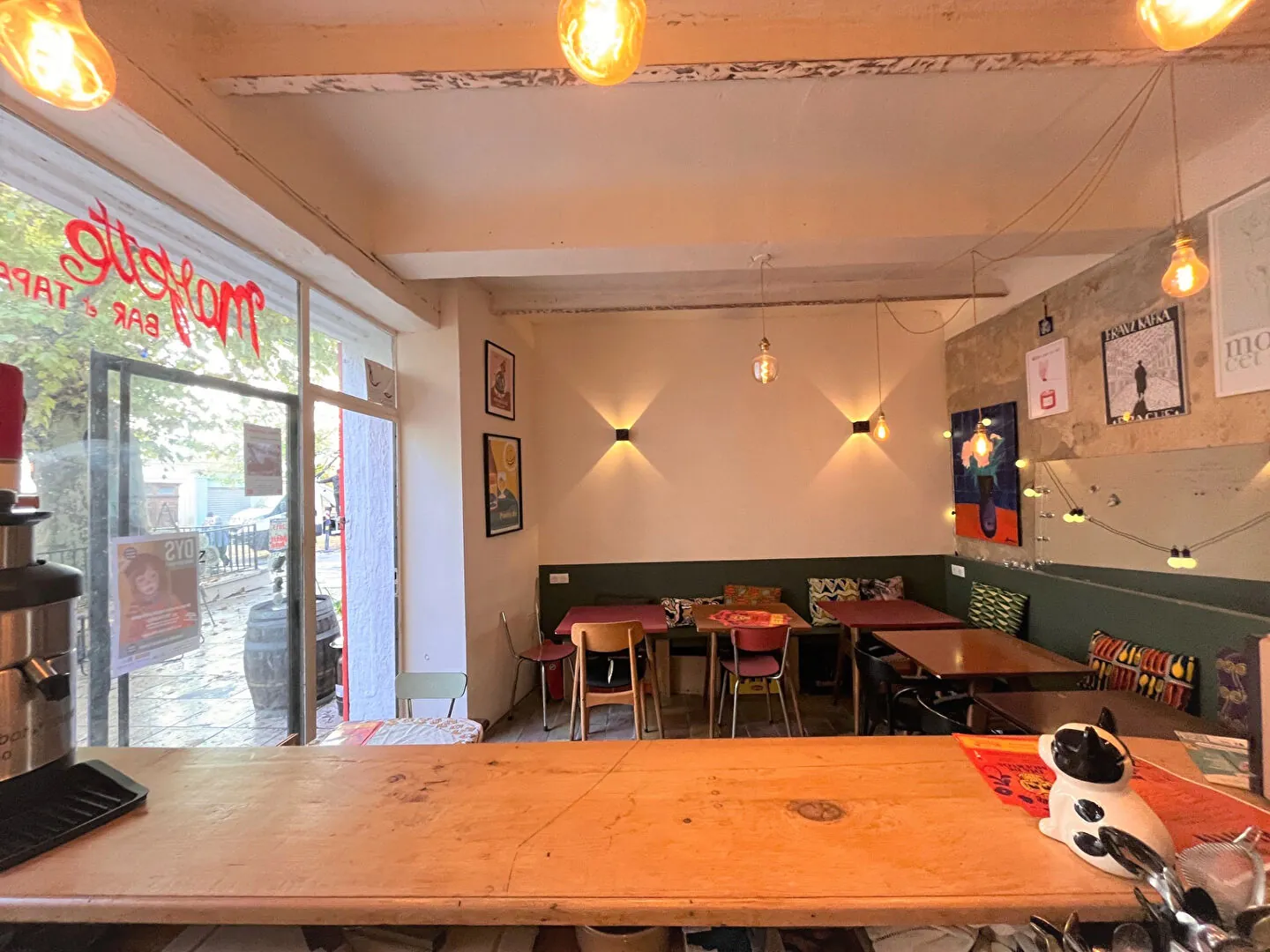 Fond de commerce à Apt – Salon de thé, restauration et studio en plein centre 