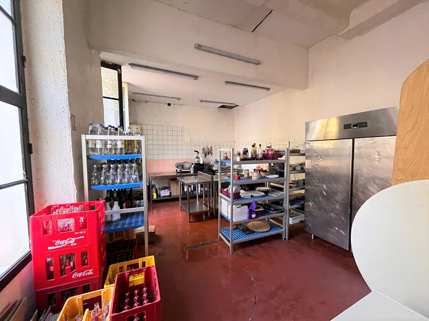 Fond de commerce à Apt – Salon de thé, restauration et studio en plein centre 