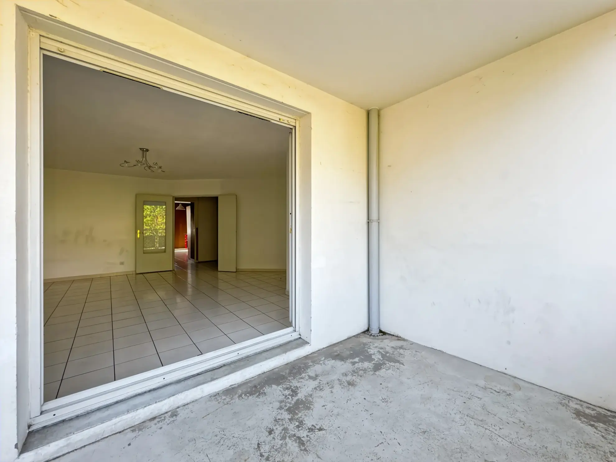 Appartement T4 lumineux de 87m² avec balcon à Gorge de Loup, Lyon 