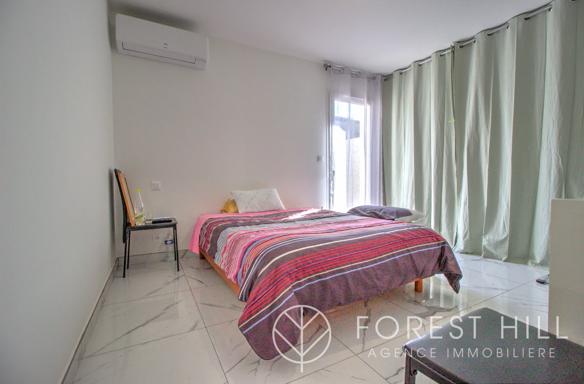 Villa récente à Céret de plain-pied avec jardin et garage 