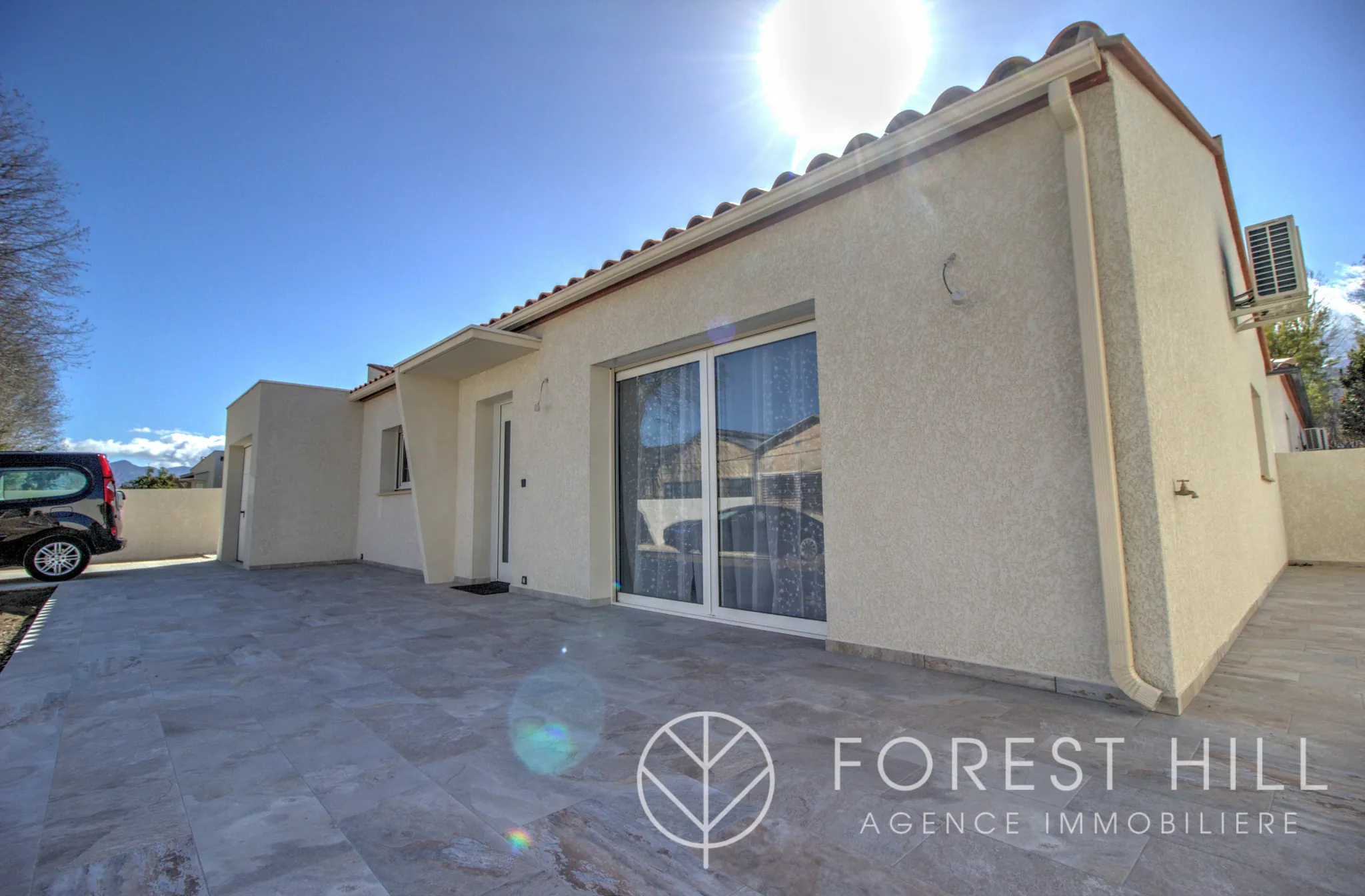 Villa récente à Céret de plain-pied avec jardin et garage 