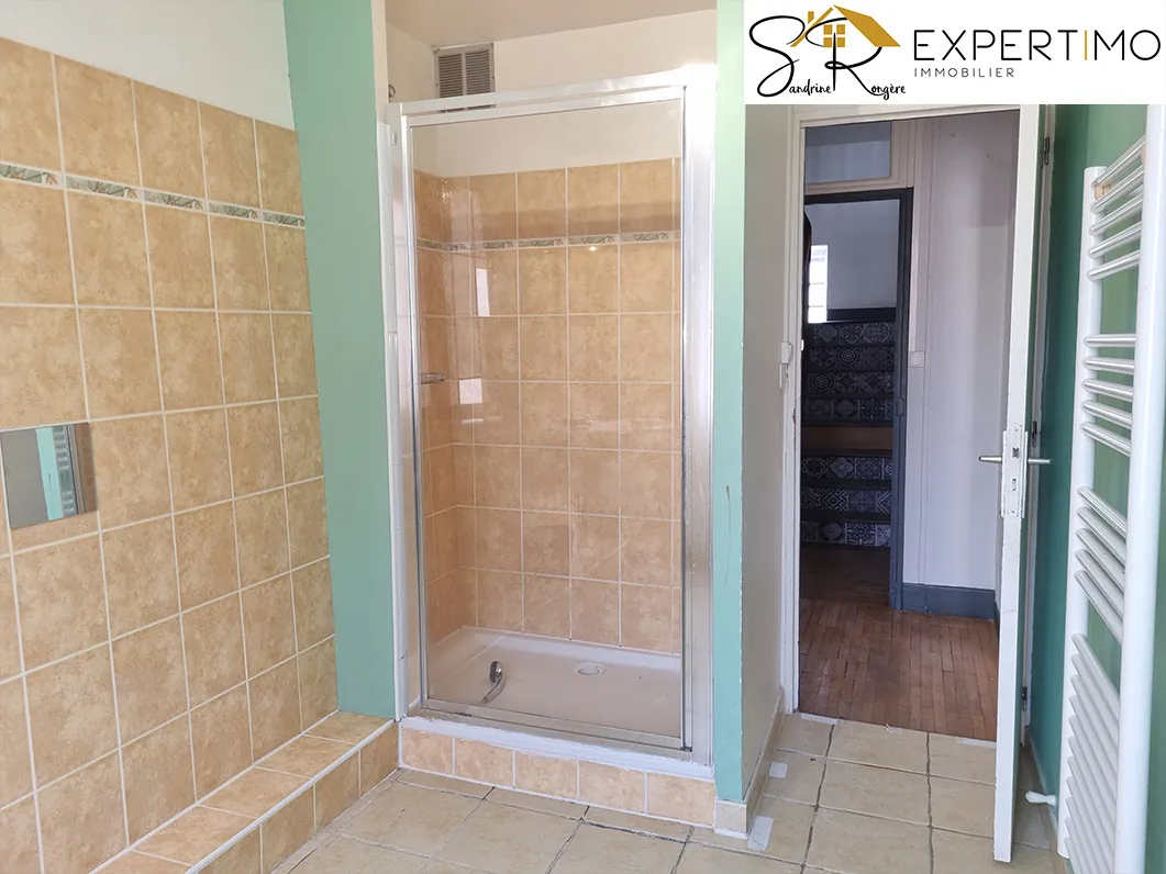 Maison avec grand jardin de 1 006 m² à Évaux-les-Bains, maison familiale avec studio indépendant 