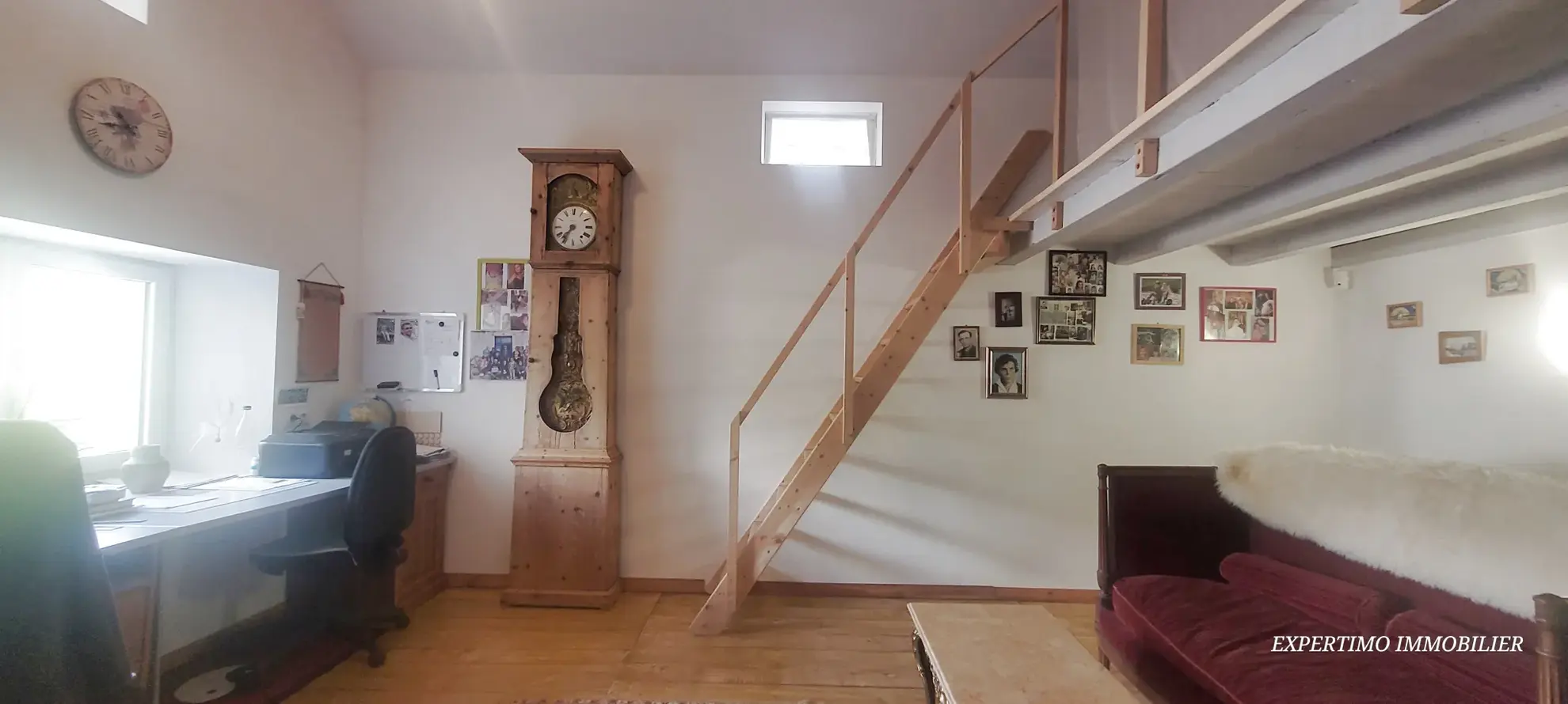 Maison de ville rénovée de 201 m² avec jardin à Archiac 