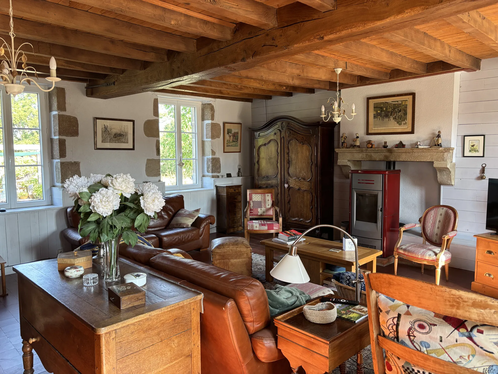 Belle maison indépendante avec grand terrain près d'Ygrande, en pleine nature 