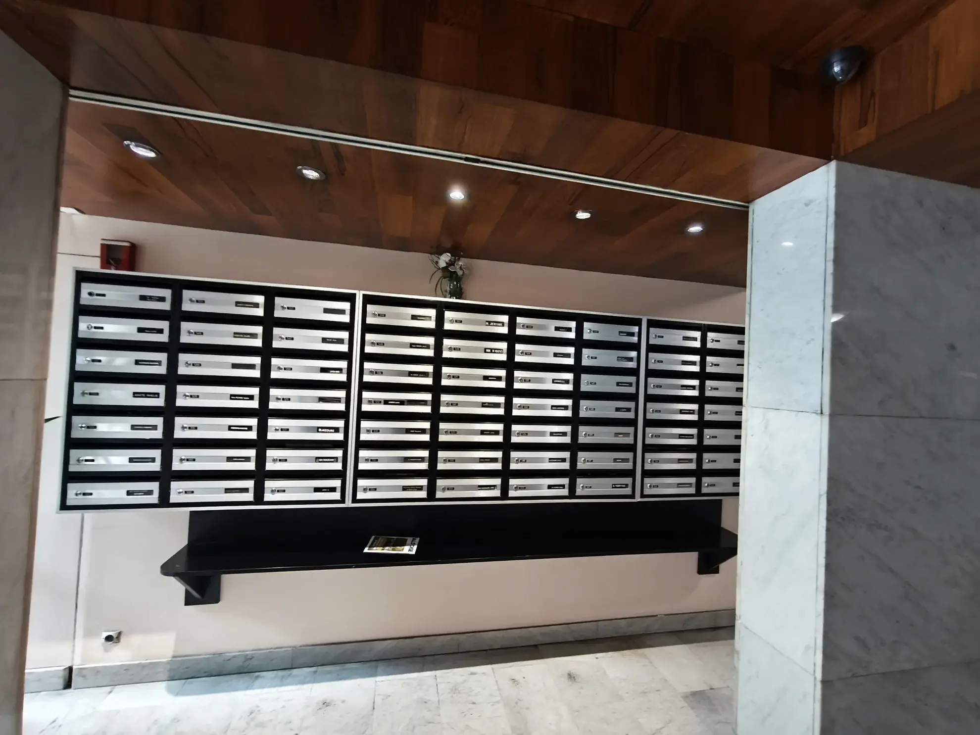 Studio rénové à vendre à Franconville avec parking et cave – Opportunité d’investissement 