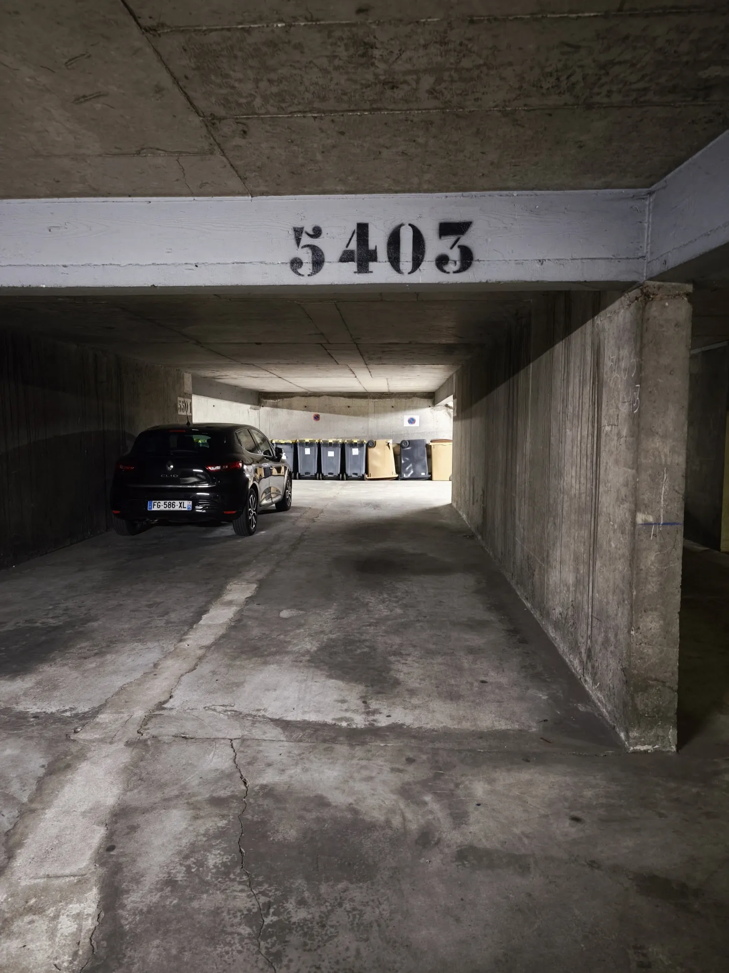 Studio rénové à vendre à Franconville avec parking et cave – Opportunité d’investissement 