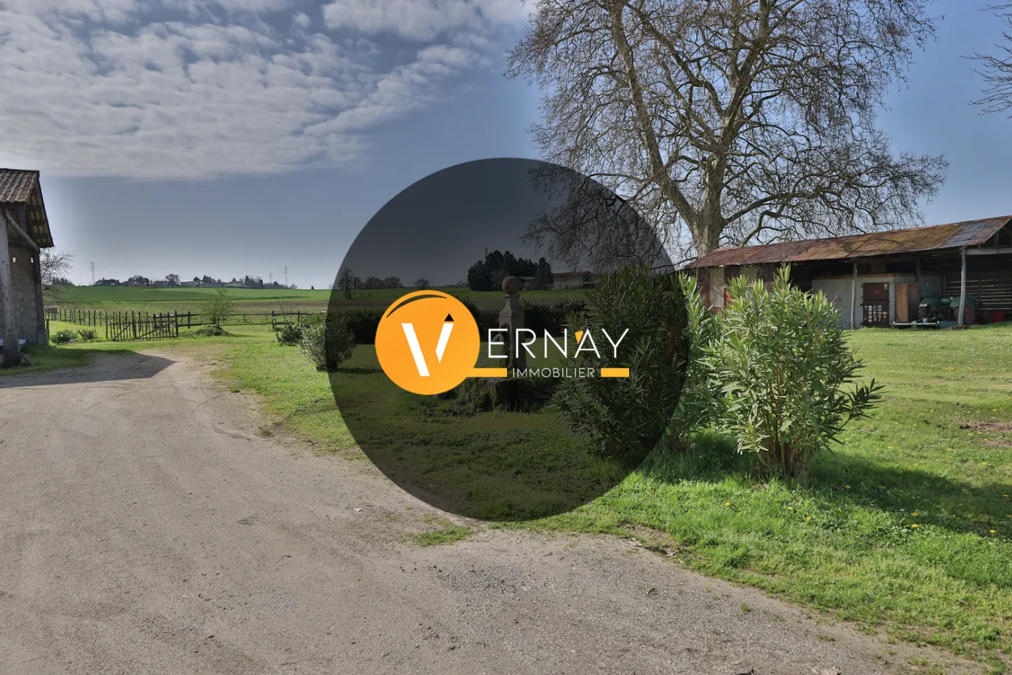 Terrain à bâtir de 1775 m² à Pont-Evêque dans un environnement privilégié